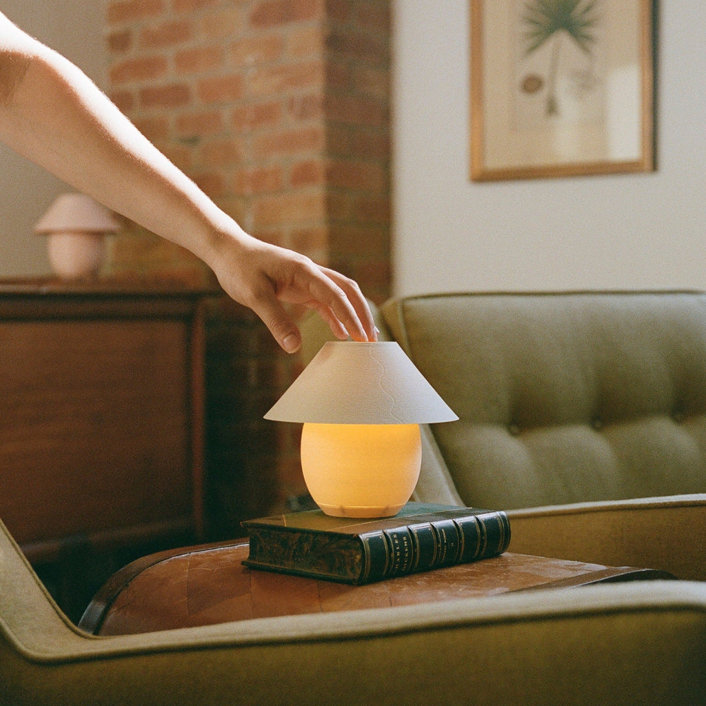 Scoop Lamp | 3D Printed Ceramic-Inspired Designer Table Lamp – Analuisa Corrigan x Wooj Design