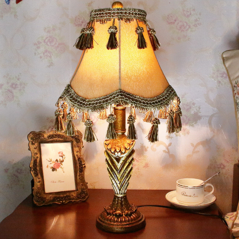 French Retro Lamp
