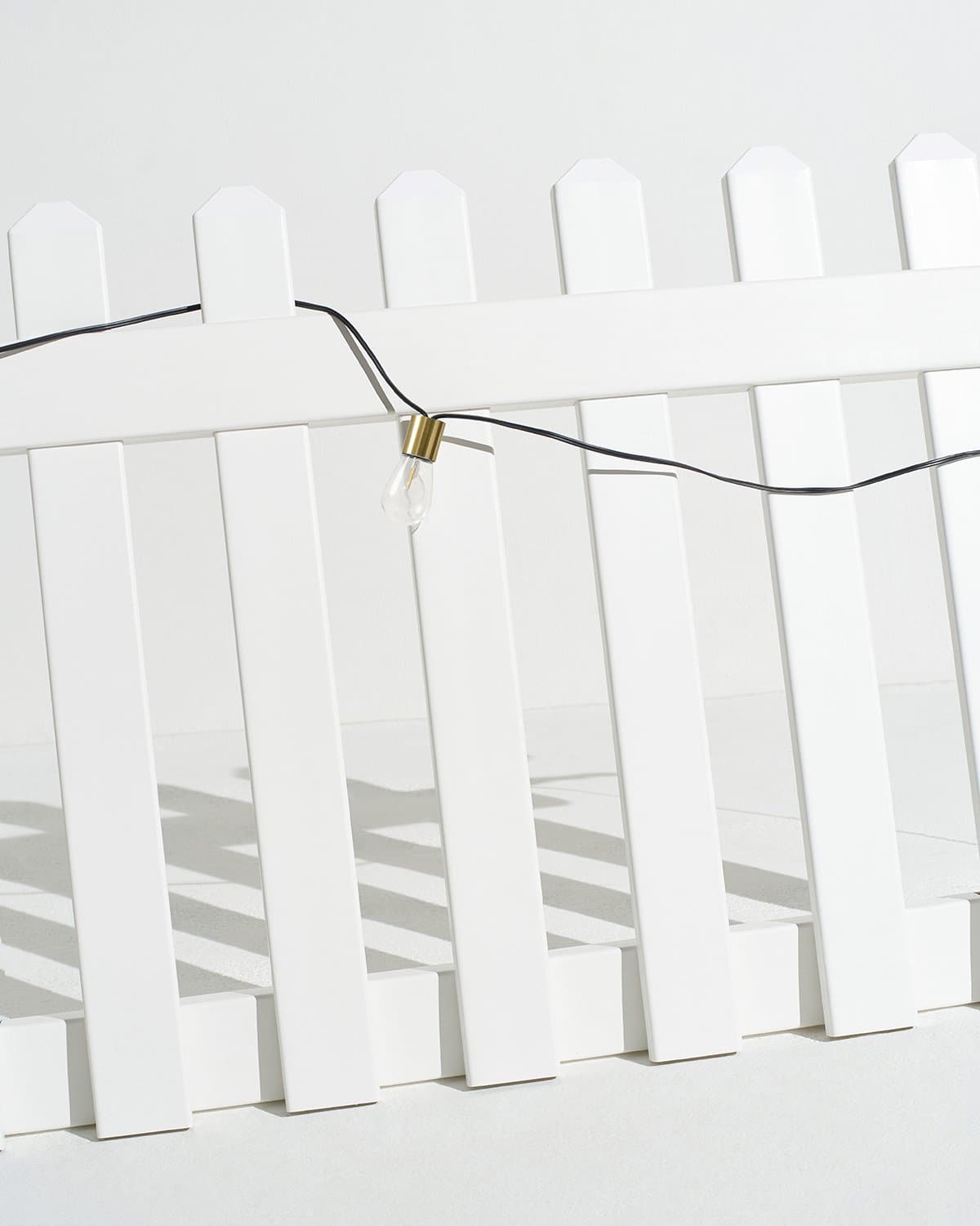 Glow Solar String Lights | Elegant Brass Detail Auto-On LED