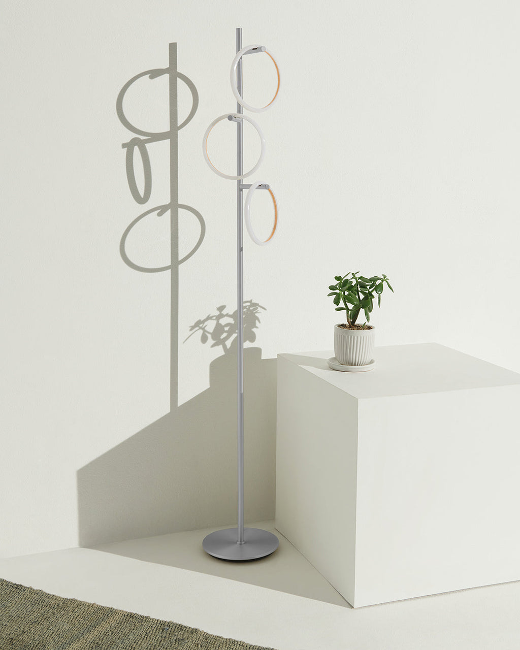 Saturn Ring Floor Lamp | Modern Globe Floor Lamp