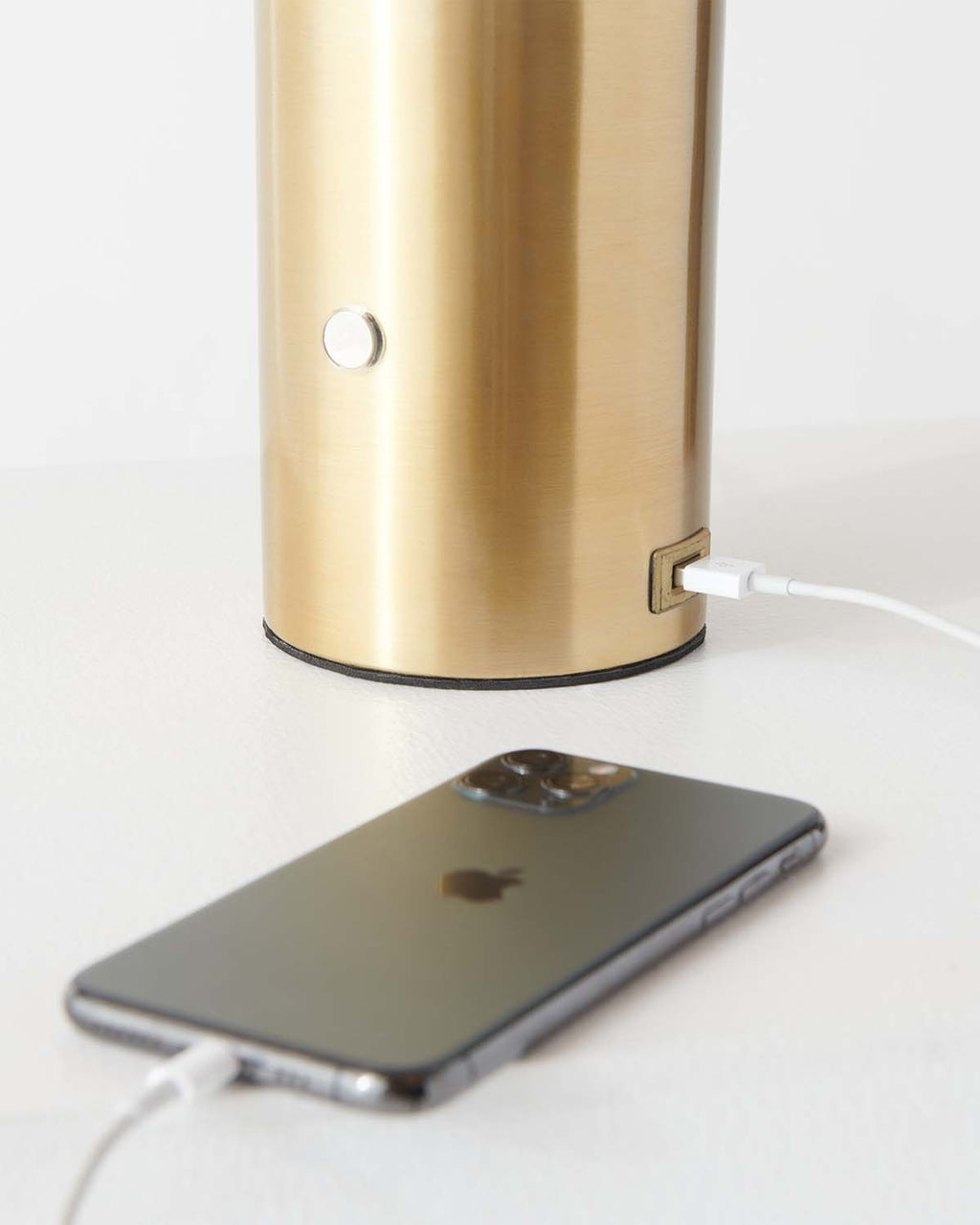 Kai Table Lamp | Minimalist Brass Desk Lamp – Brightech