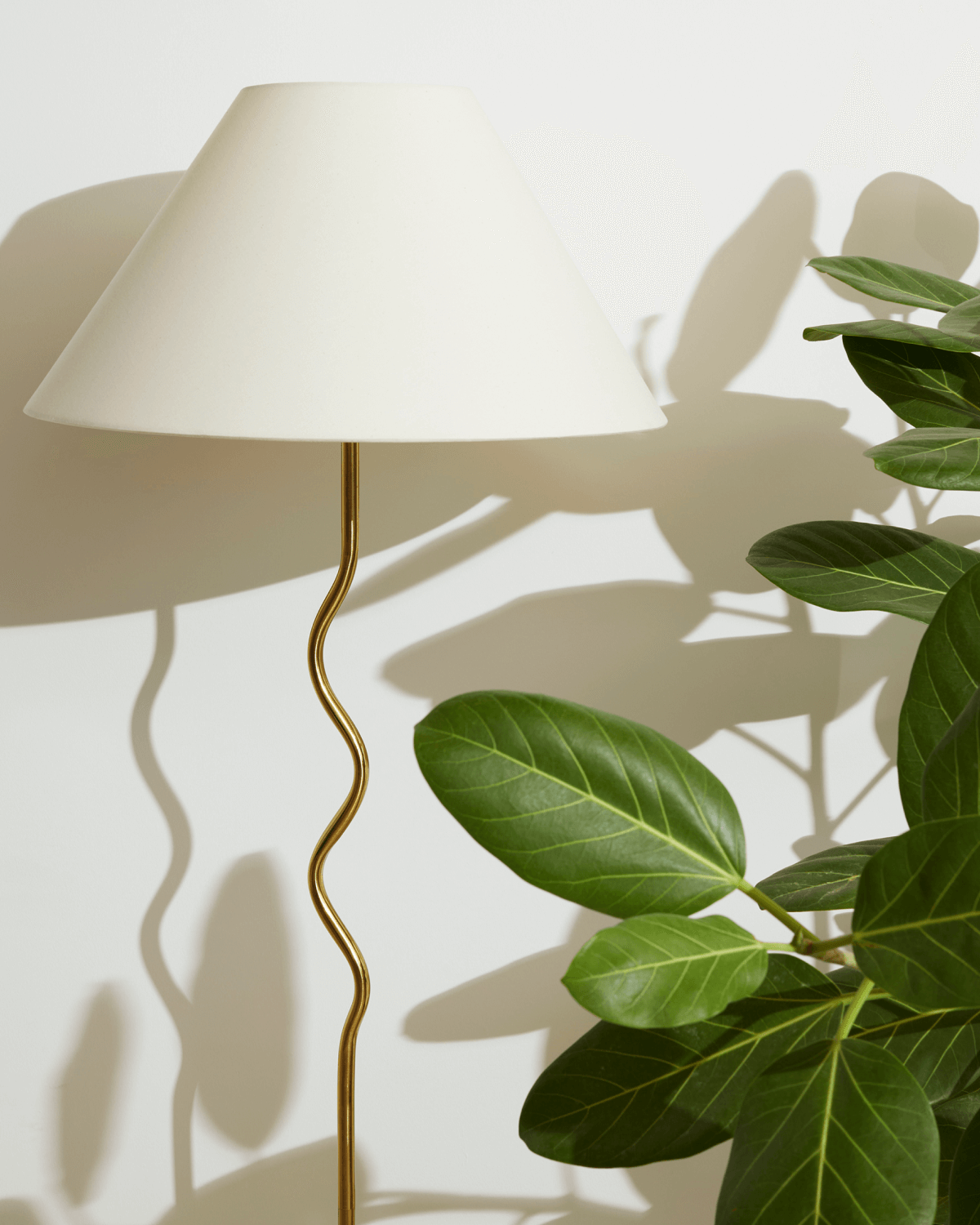 Squiggle Floor Lamp | Curvy Sculptural Floor Lamp – Brightech