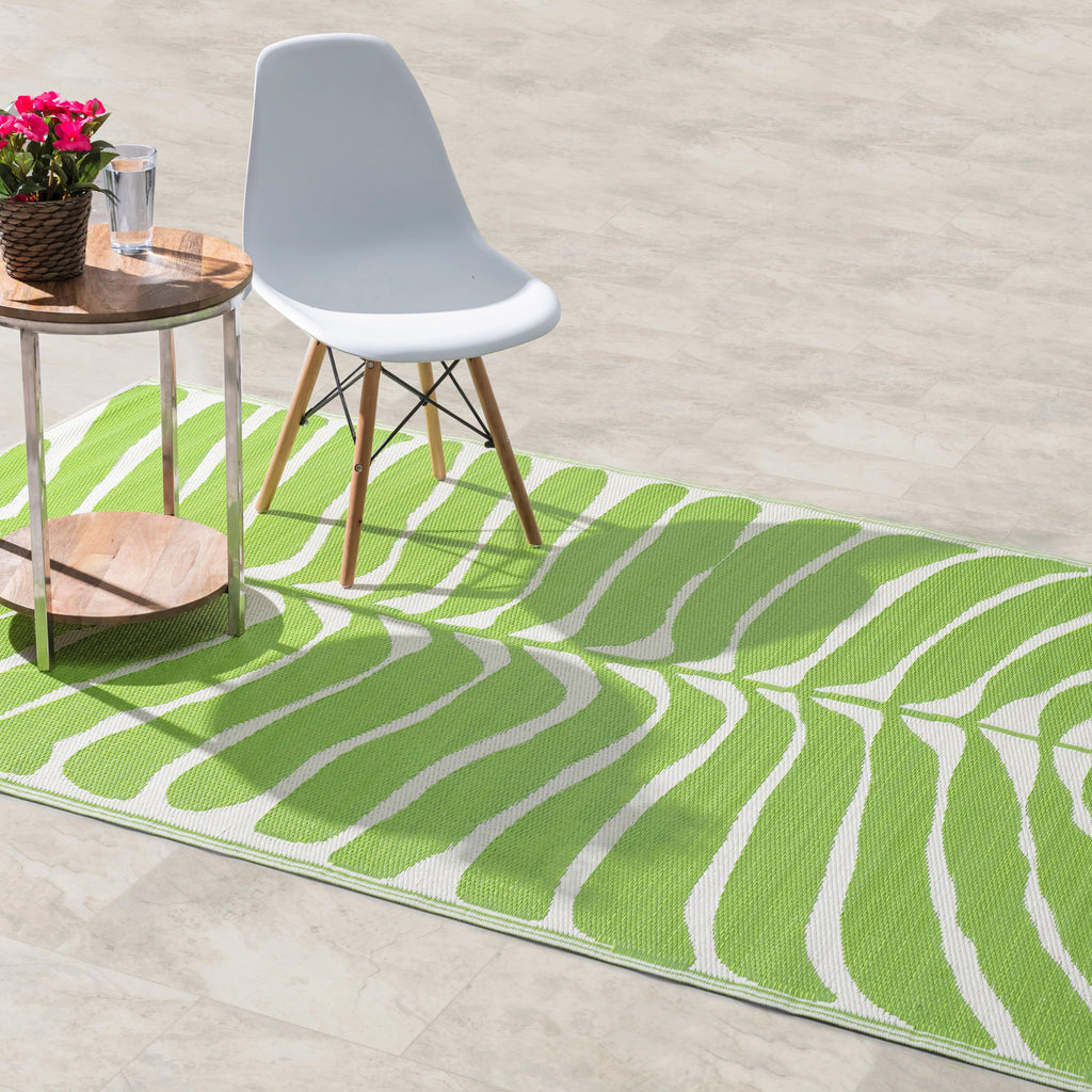 Hilo Green Outdoor Rug | Bold Tropical Leaf Design