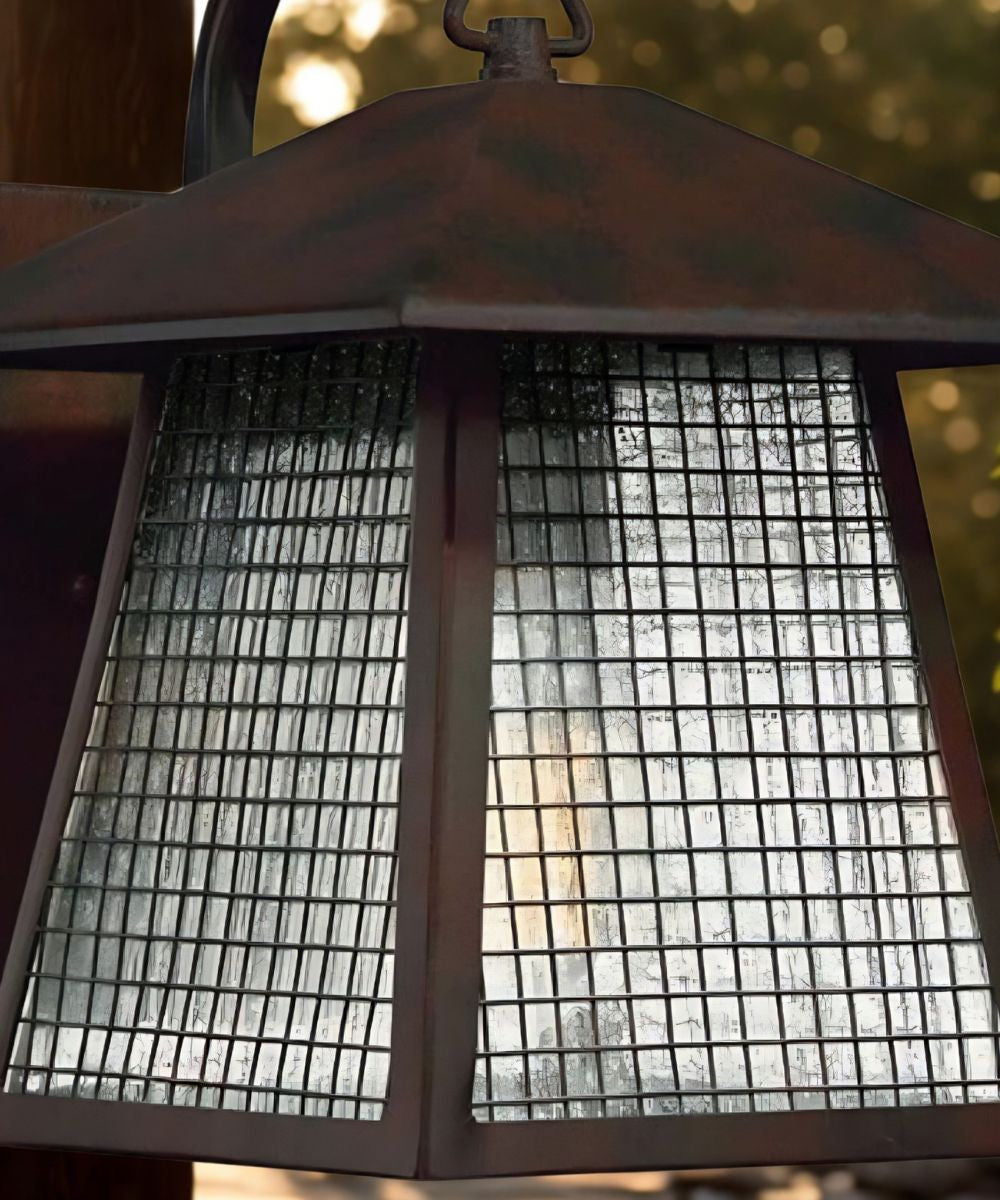 Ernest Outdoor Wall Lamp