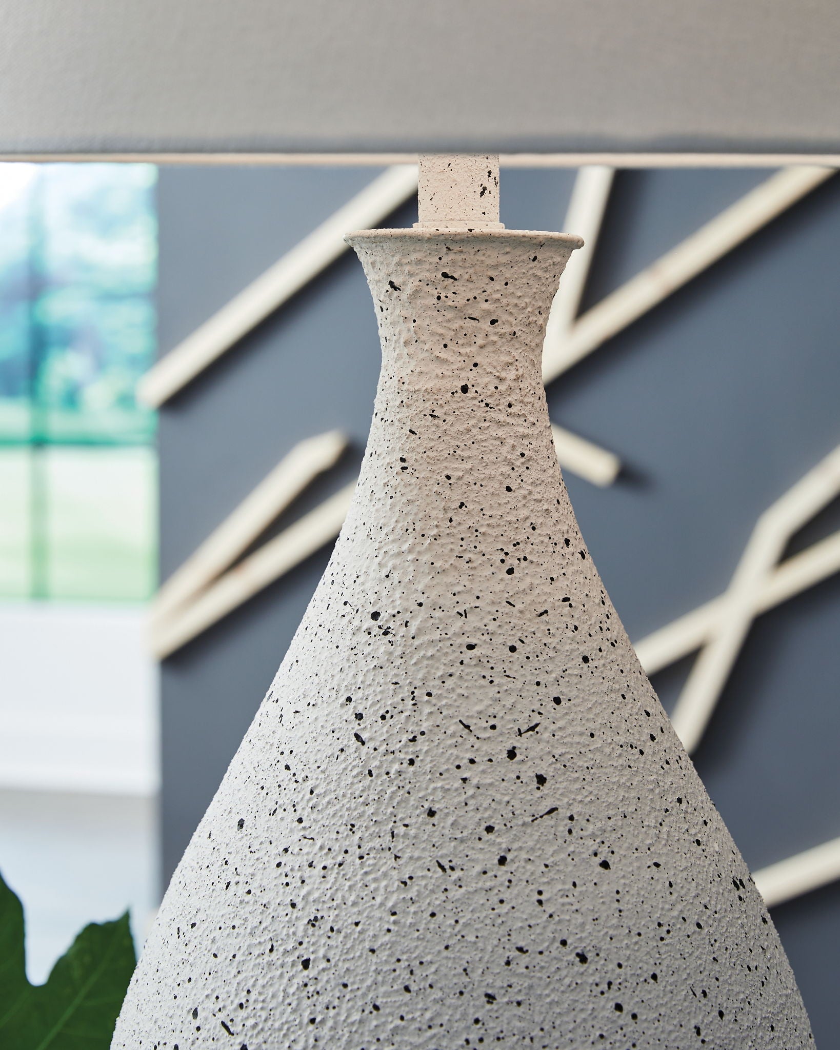 Wyattford Metal Table Lamp | Teardrop Speckle Finish Contemporary Table Lamp