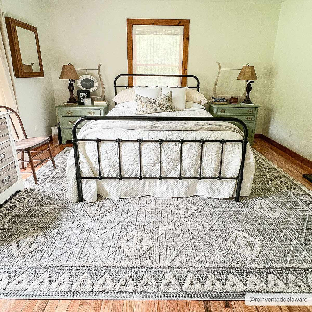 Agoo Aztec-Inspired Area Rug | Neutral Tones