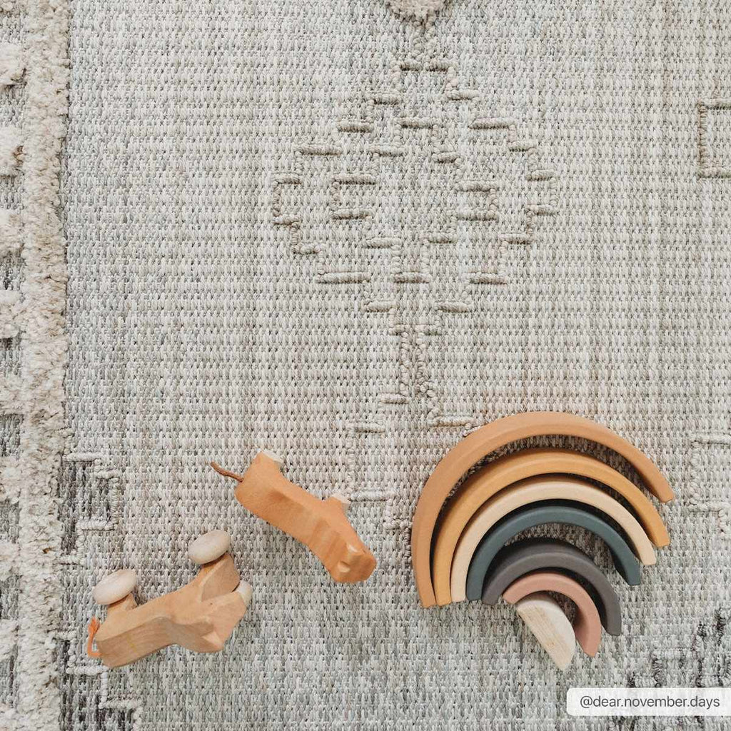 Amaga High-Low Area Rug | Diamond Pattern Design