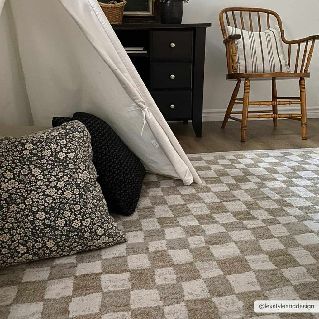Benjy Cream & Gold Checkered Area Rug | Distressed Plush Design