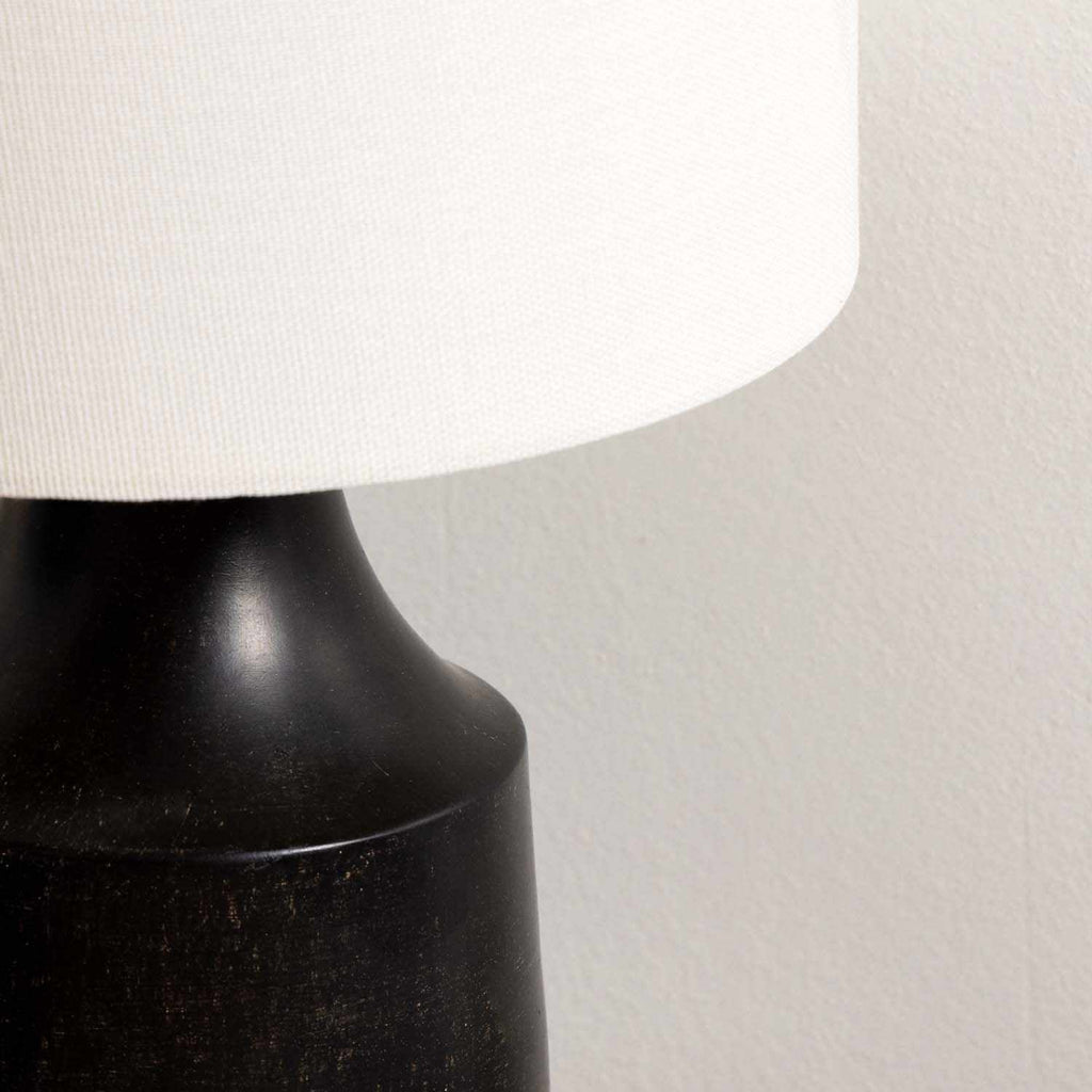 Canayan Resin Table Lamp