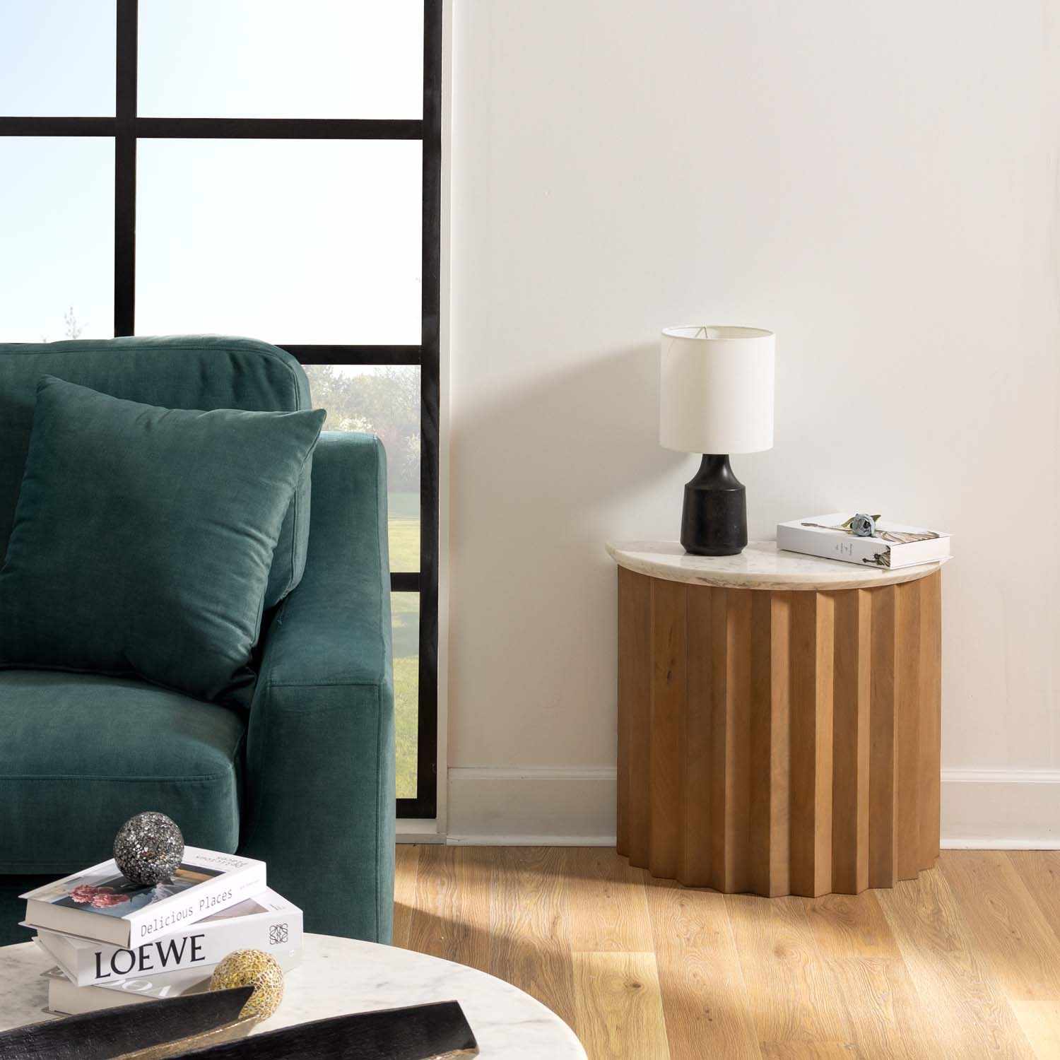 Canayan Resin Table Lamp