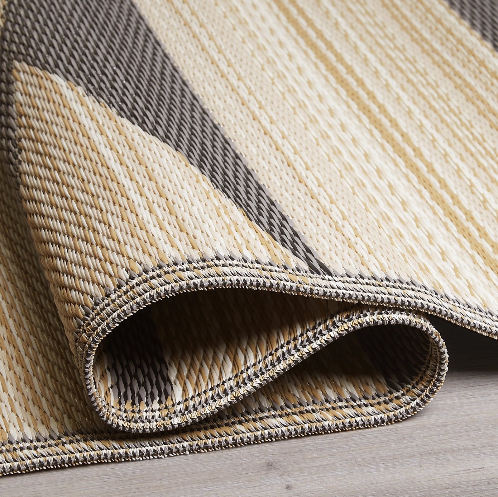 Cairo Natural & Black Outdoor Rug | Modern Geometric Design