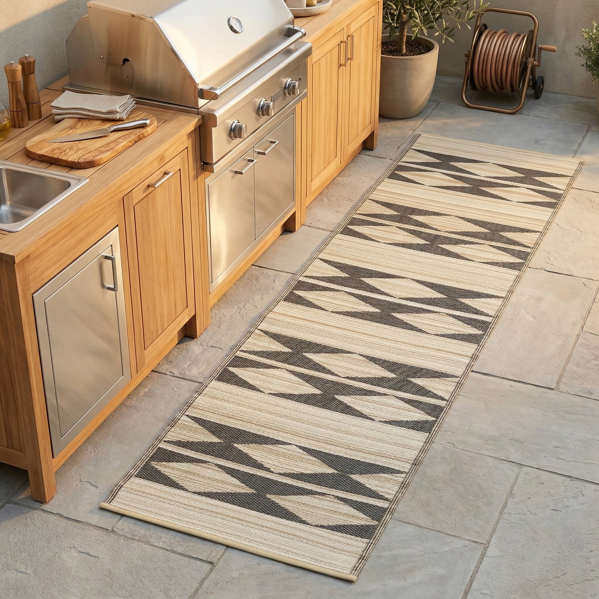 Cairo Natural & Black Outdoor Rug | Modern Geometric Design