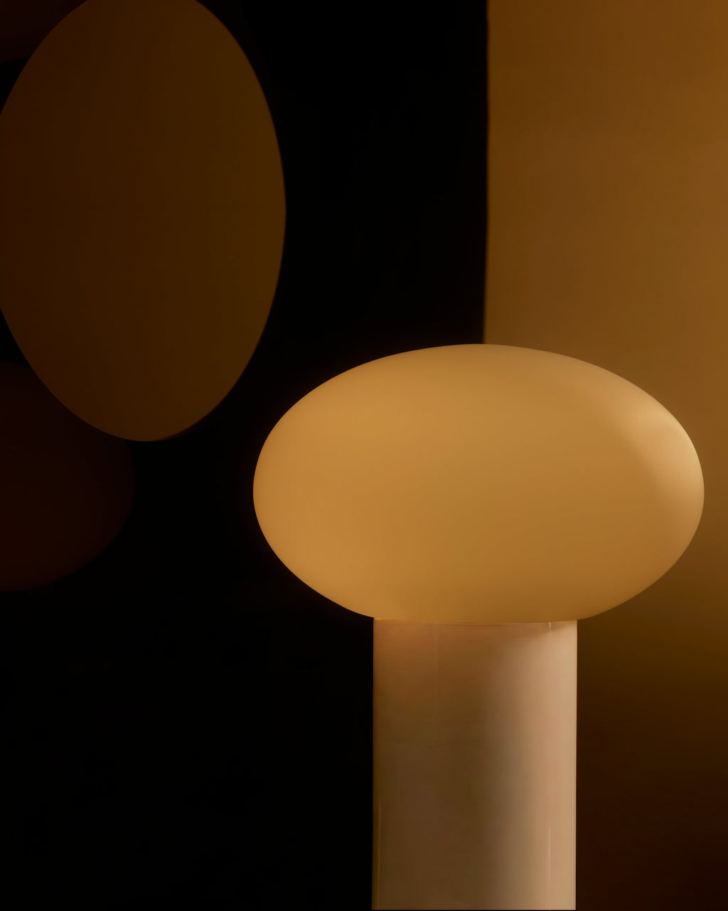 Ivy Table Lamp | Modern Frosted Globe Table Lamp – Brightech