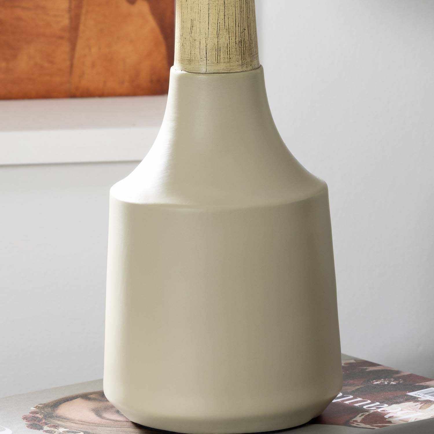 Gattaran Resin Table Lamp