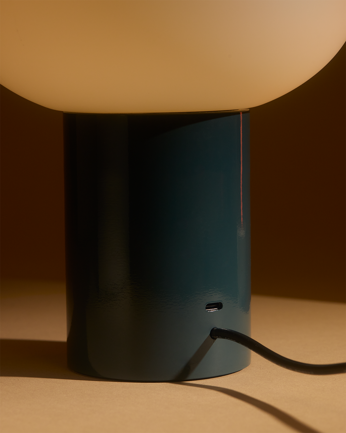 Ivy Table Lamp | Modern Frosted Globe Table Lamp – Brightech