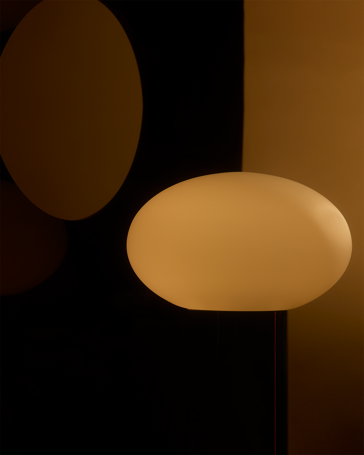 Ivy Table Lamp | Modern Frosted Globe Table Lamp – Brightech