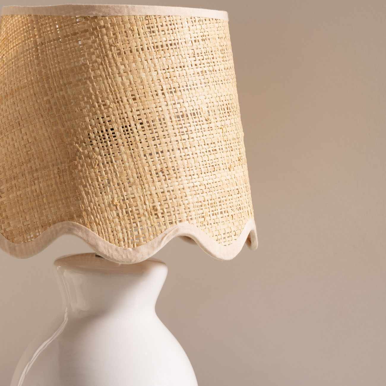 Salgareda Ceramic Table Lamp