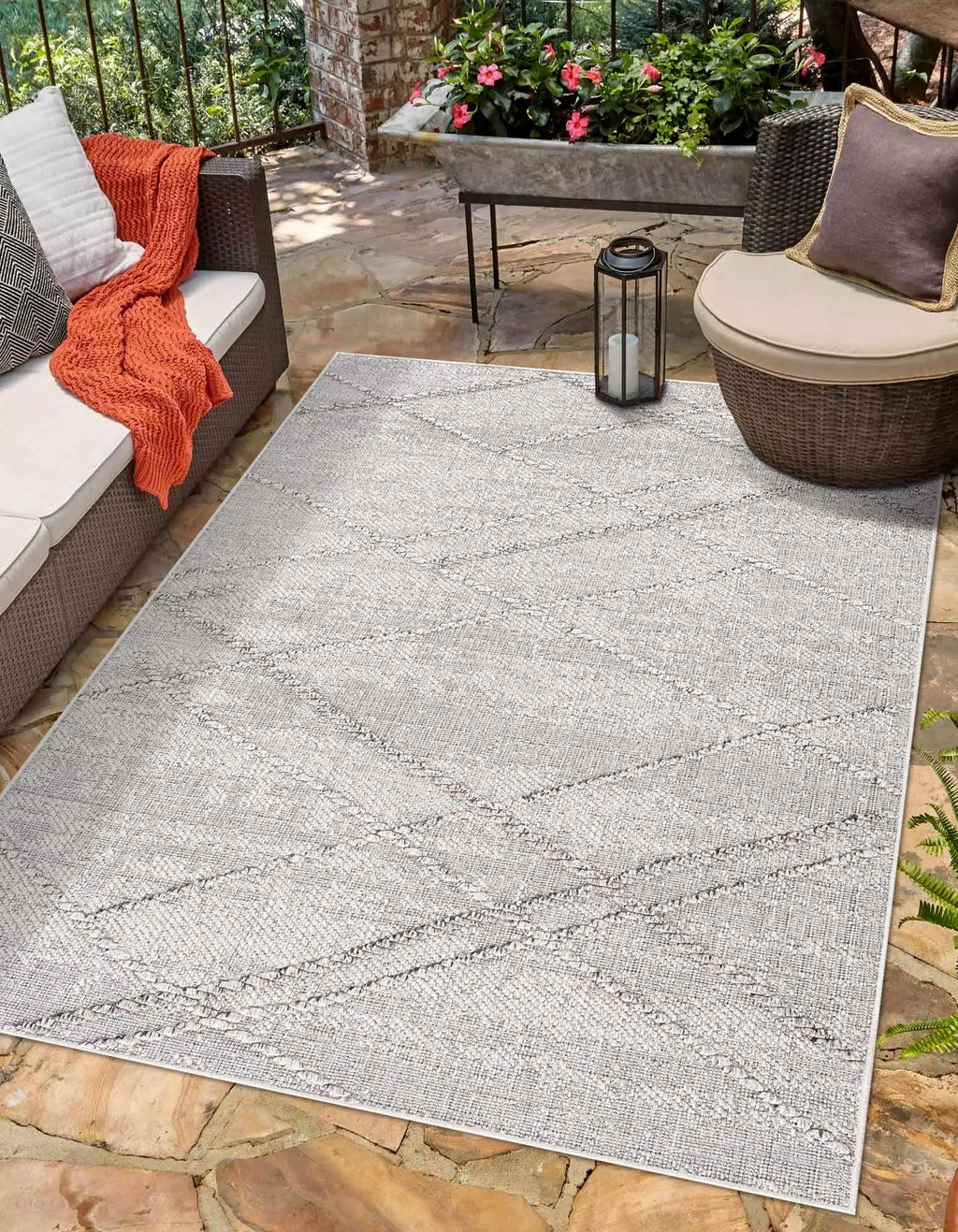 Baqer Bone & Taupe Indoor/Outdoor Area Rug | Crosshatch Design – Hauteloom
