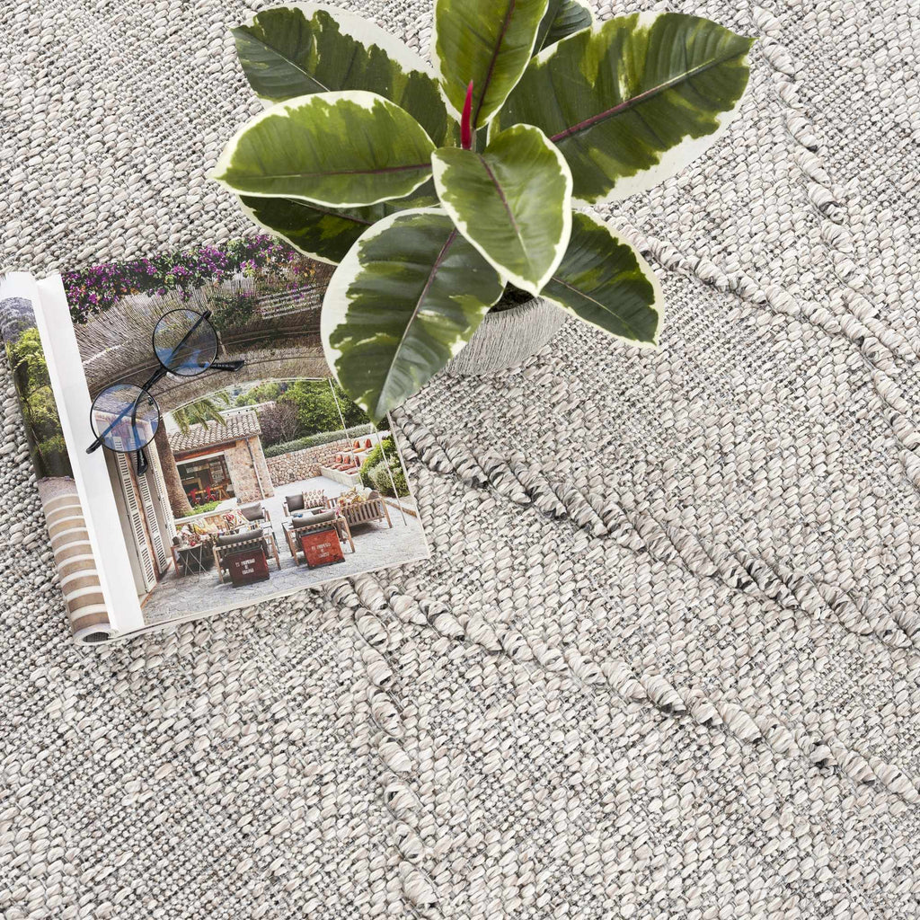 Baqer Bone & Taupe Indoor/Outdoor Area Rug | Crosshatch Design – Hauteloom
