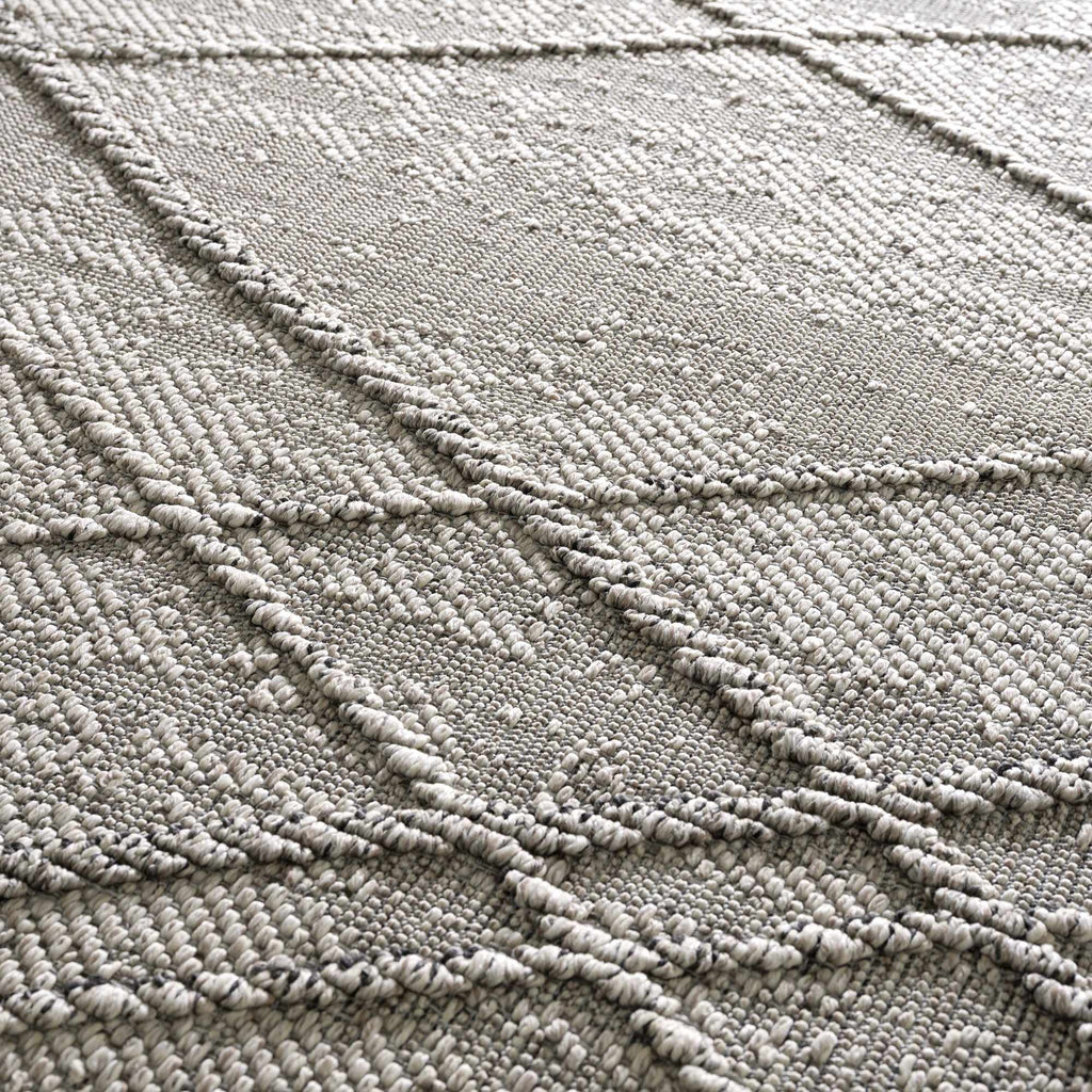 Baqer Bone & Taupe Indoor/Outdoor Area Rug | Crosshatch Design – Hauteloom