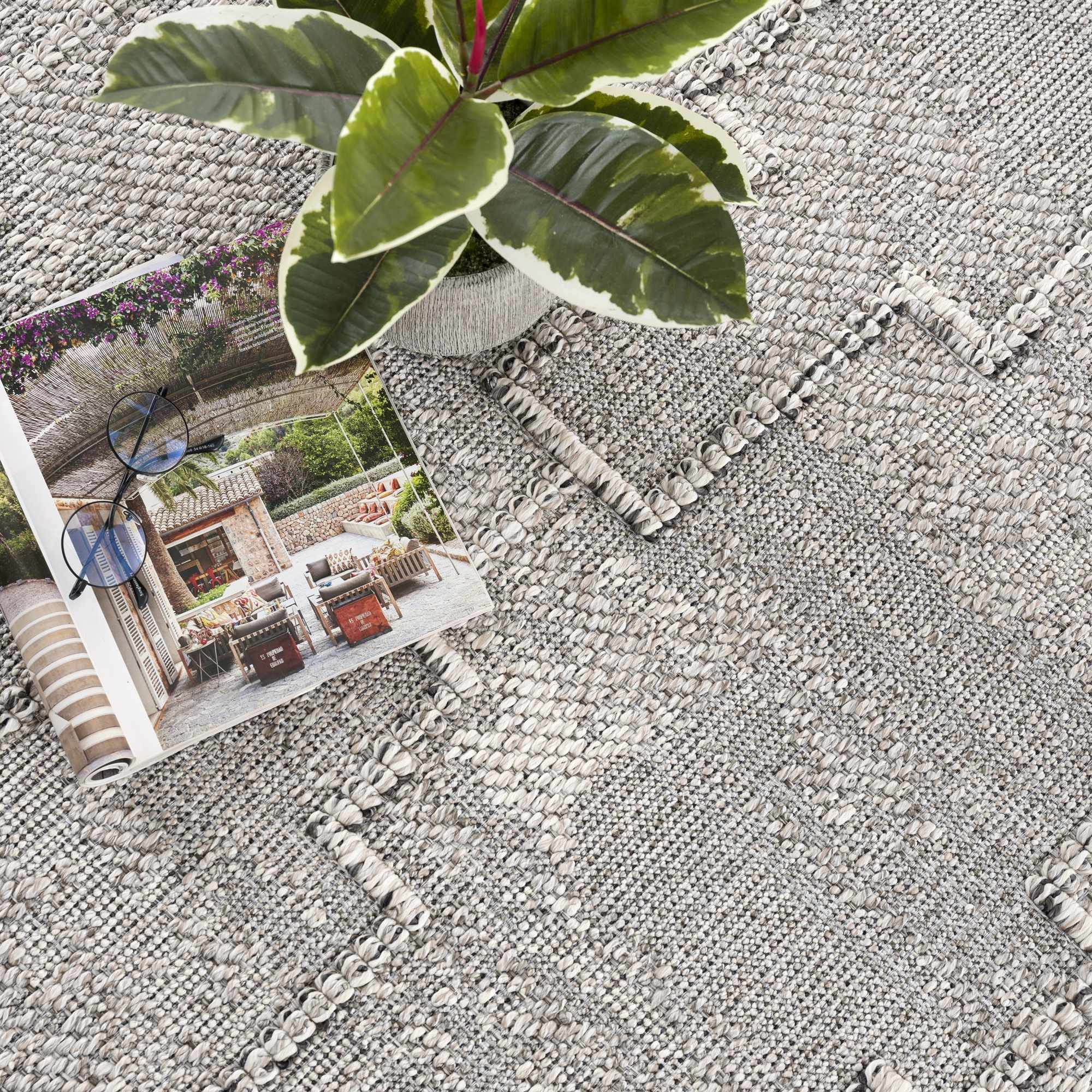 Butch Gray Area Rug | Aztec-Inspired Design