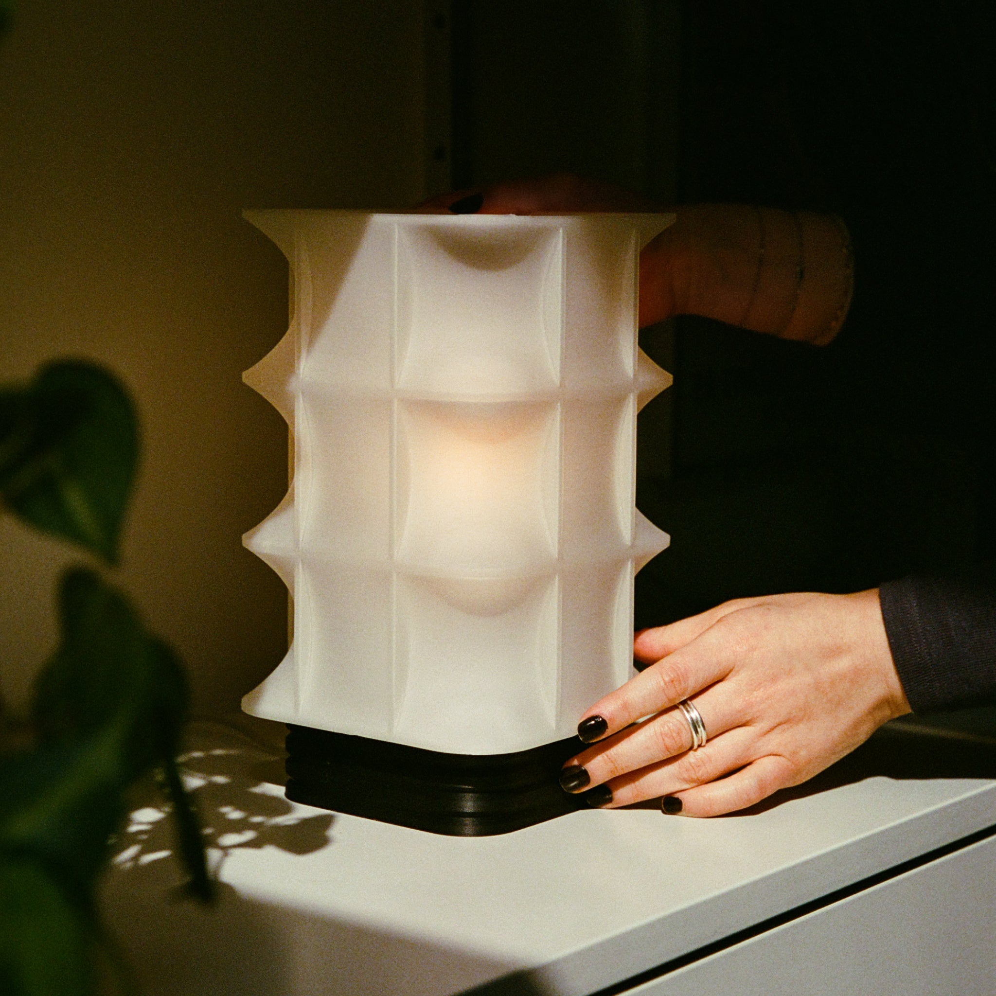 Scaffold Lamp | 3D Printed Grid Cage Table Lamp – Nigh Collective x Wooj Design