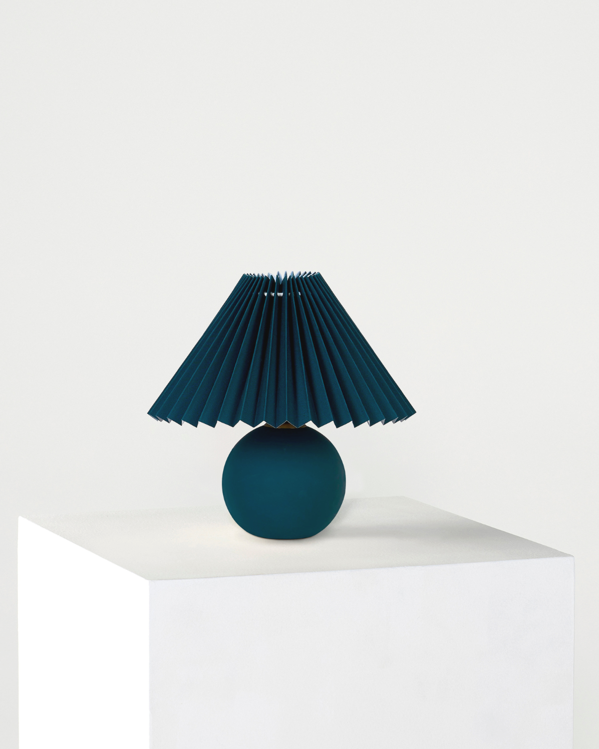 Serena Table Lamp | Ceramic Globe Table Lamp – Brightech
