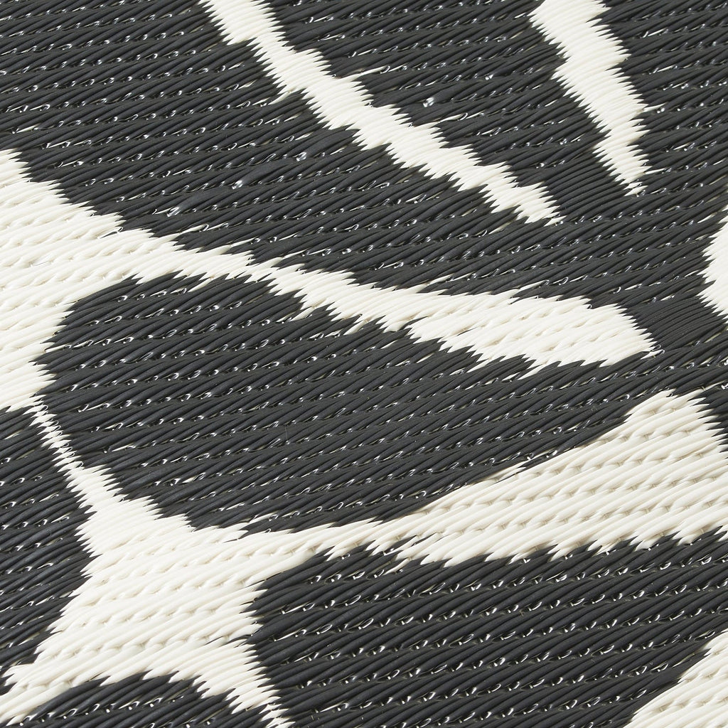 Serowe Black & White Outdoor Rug | Tribal Double-Sided Design
