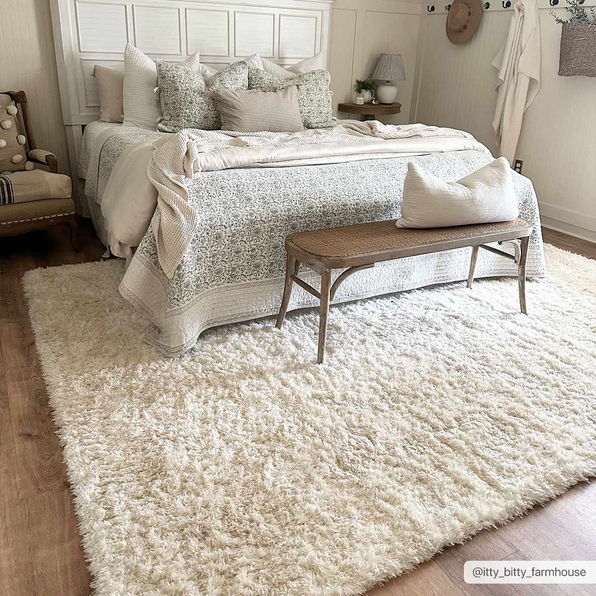 Siari Solid Cream Plush Rug | Ultra-Soft Deep Pile Area Rug – Boutique Rugs