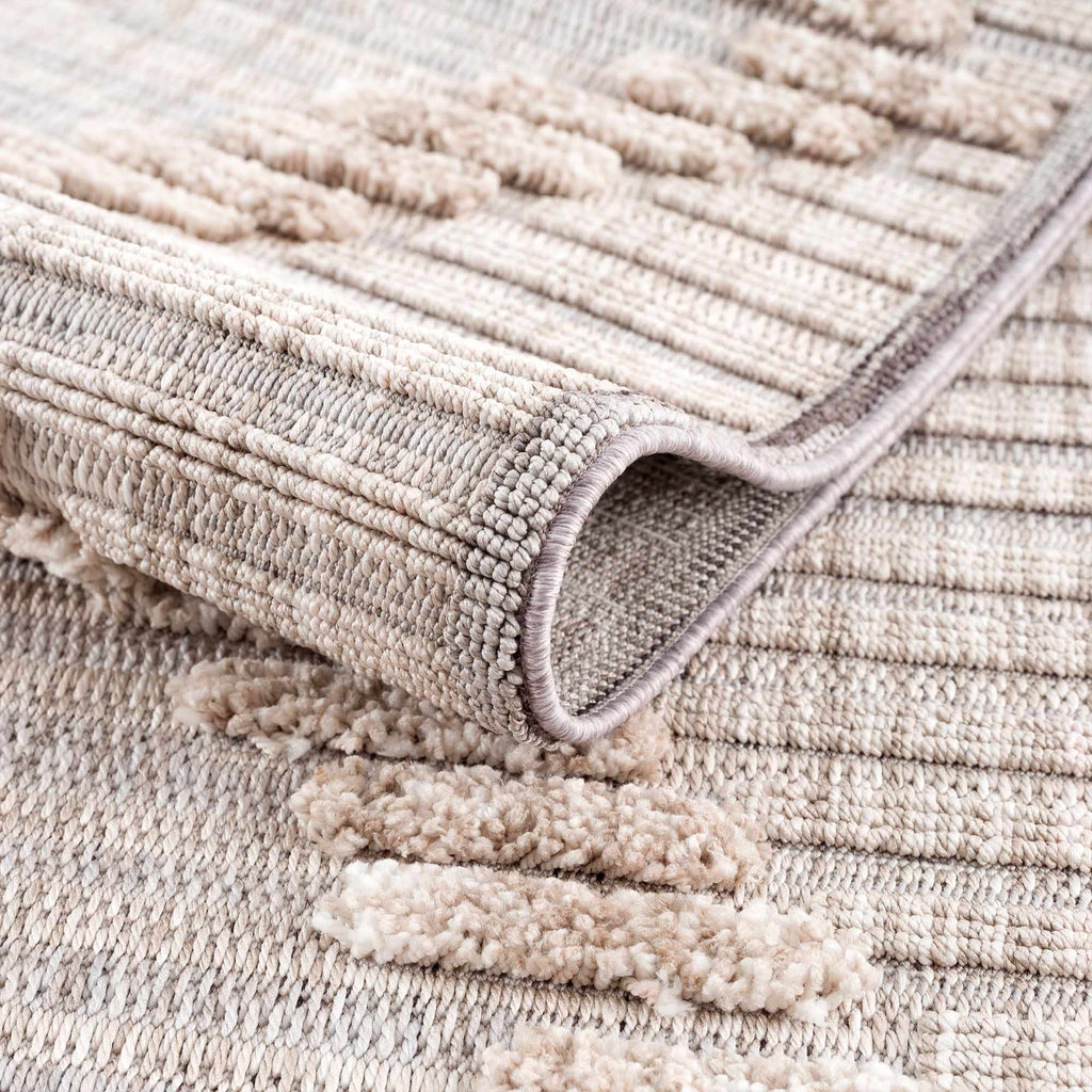 Maulawin Area Rug
