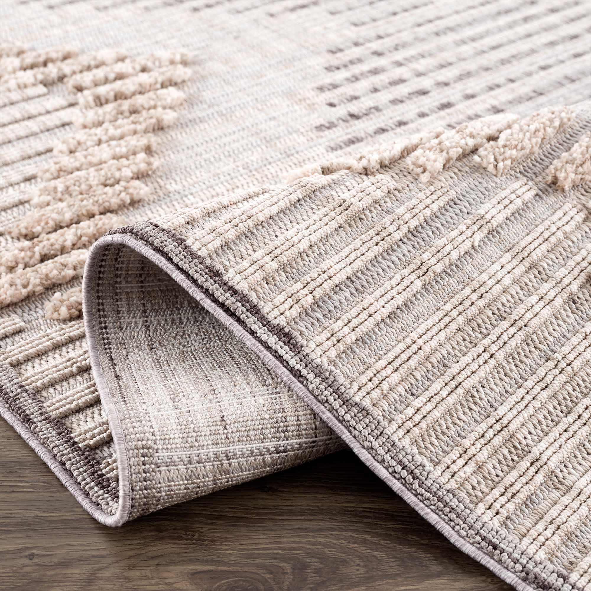 Maulawin Area Rug