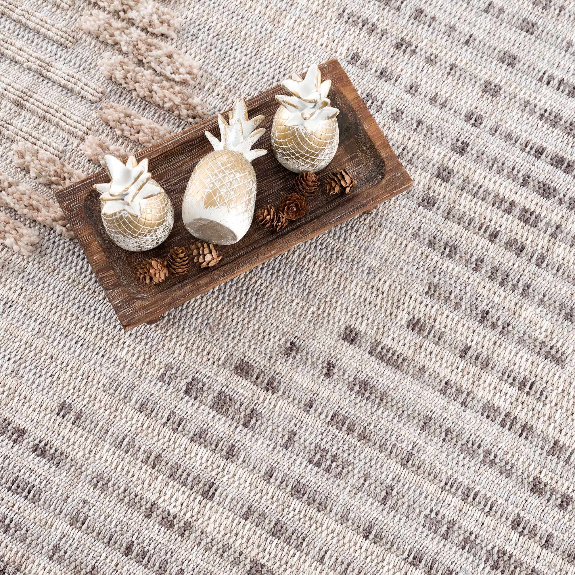 Maulawin Area Rug