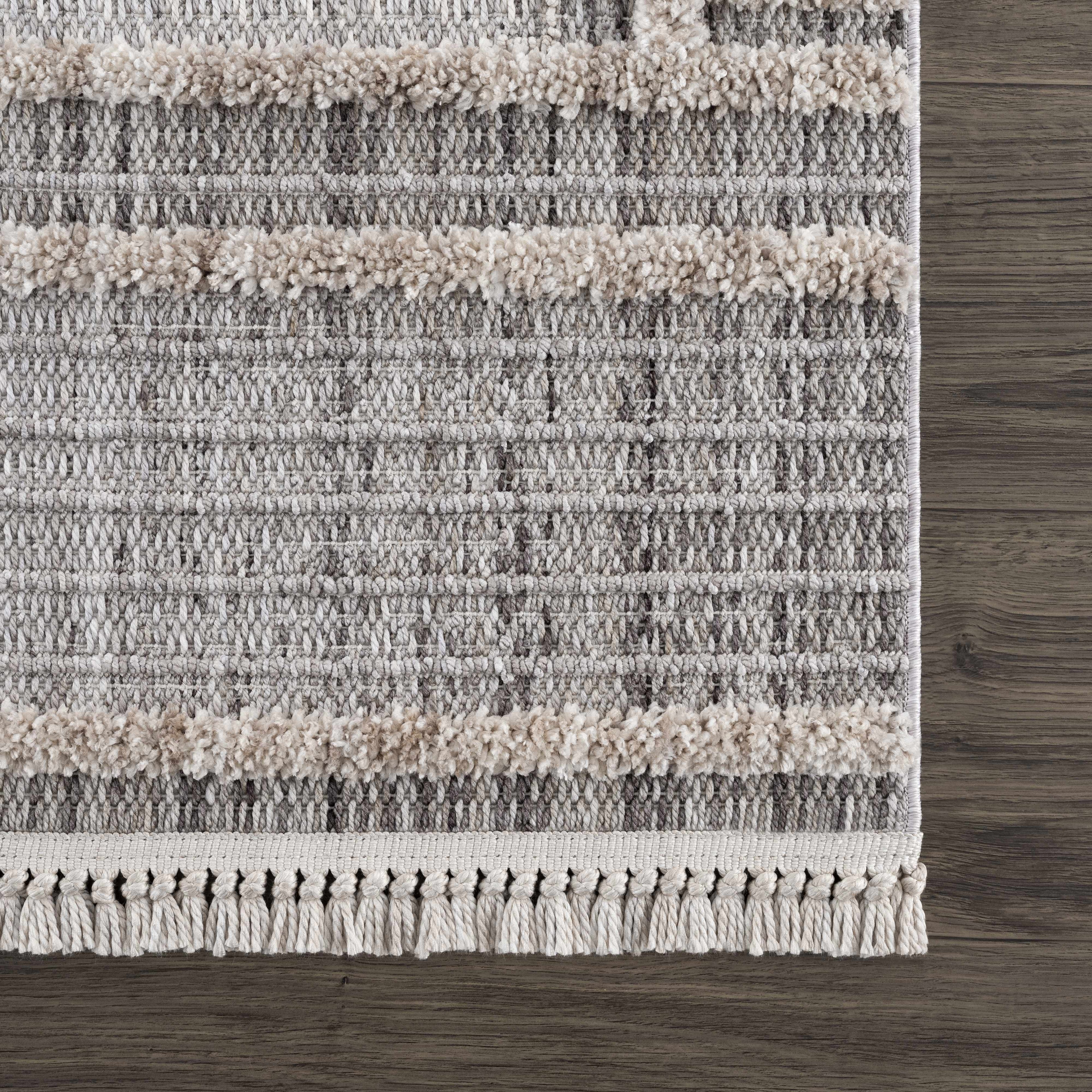 Amaga High-Low Area Rug | Diamond Pattern Design