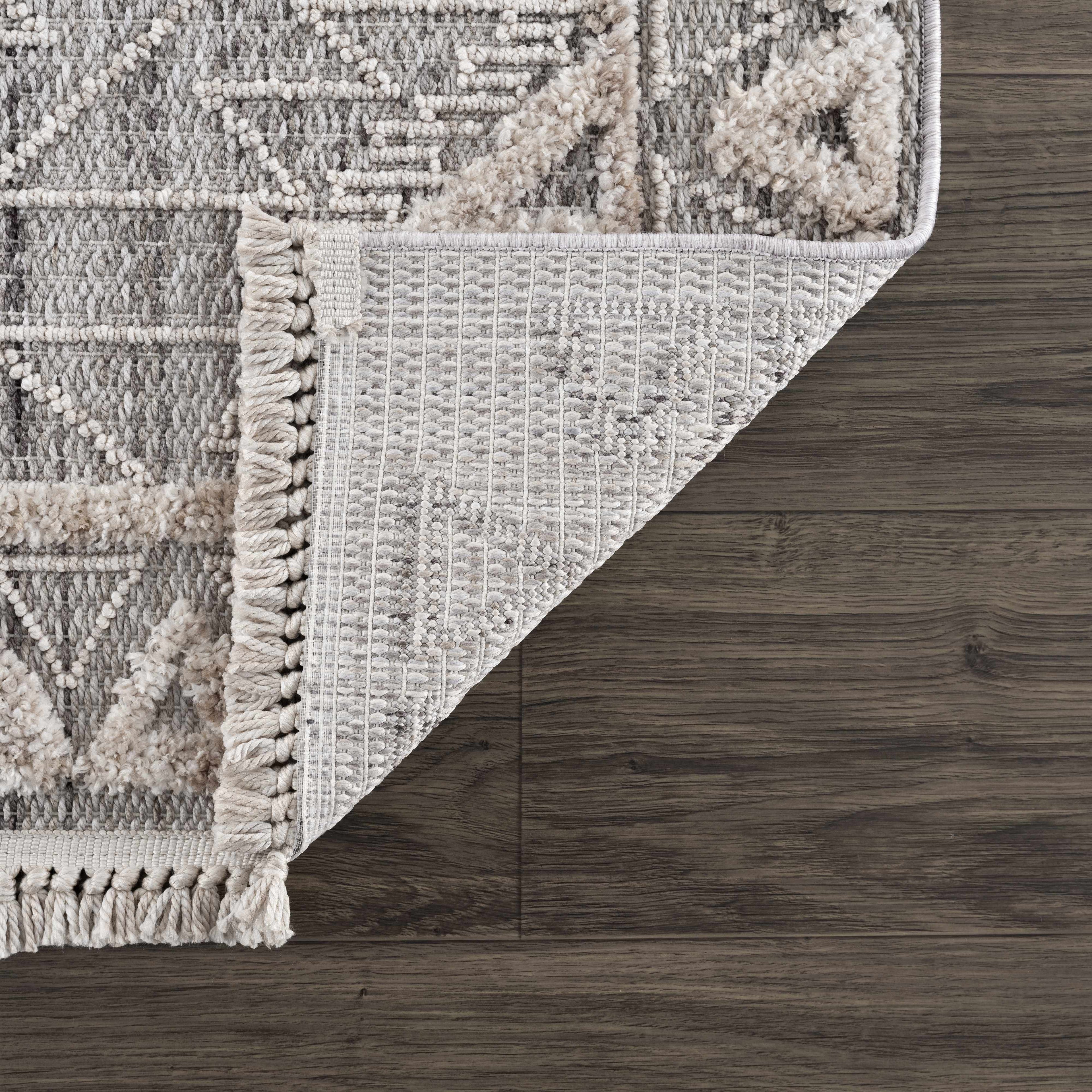 Agoo Aztec-Inspired Area Rug | Neutral Tones