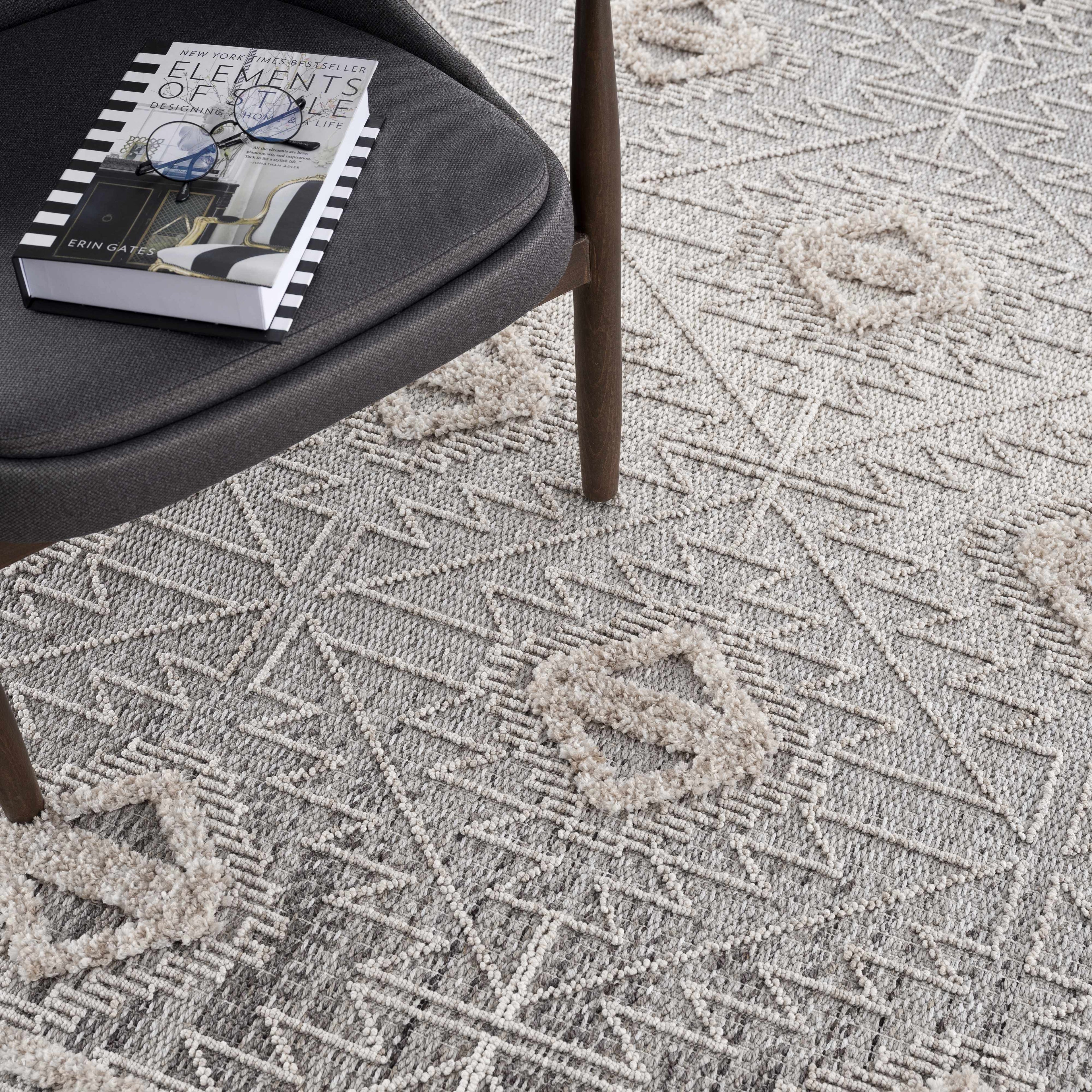 Agoo Aztec-Inspired Area Rug | Neutral Tones