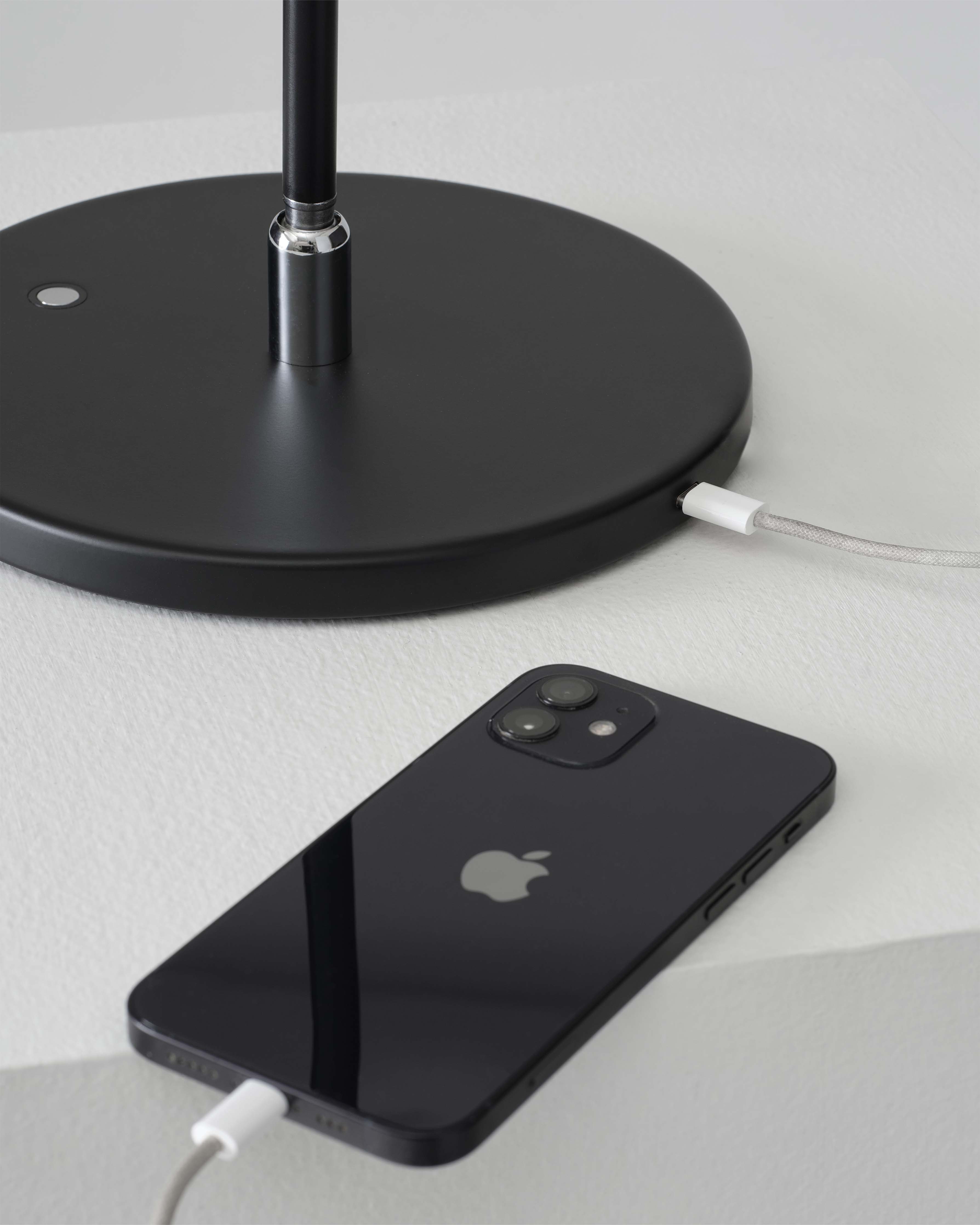 Libra Table Lamp | Dimmable Color-Tunable LED Desk Lamp – Brightech