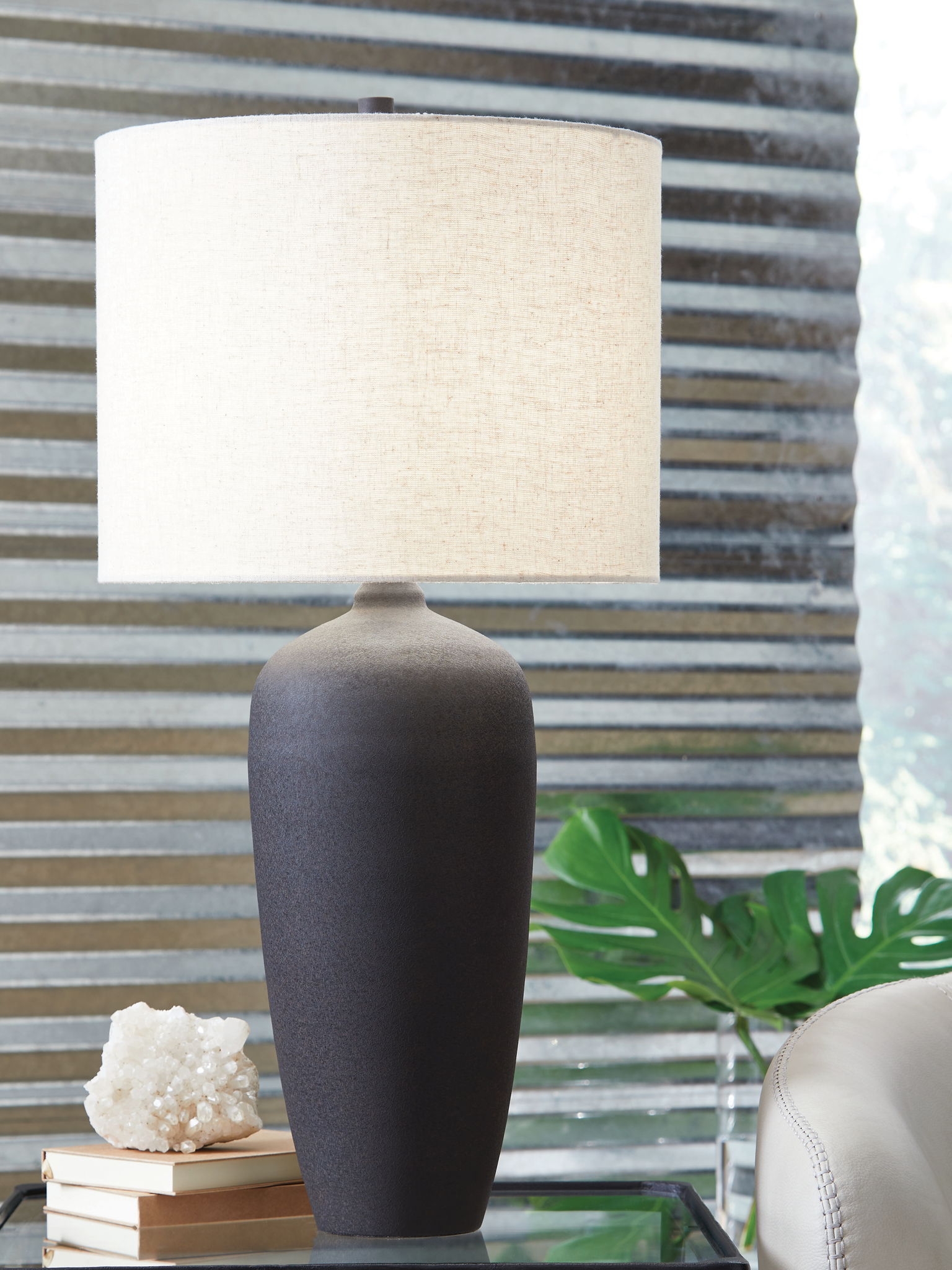 Ryenburg Metal Table Lamp | Crackle Finish Contemporary Table Lamp