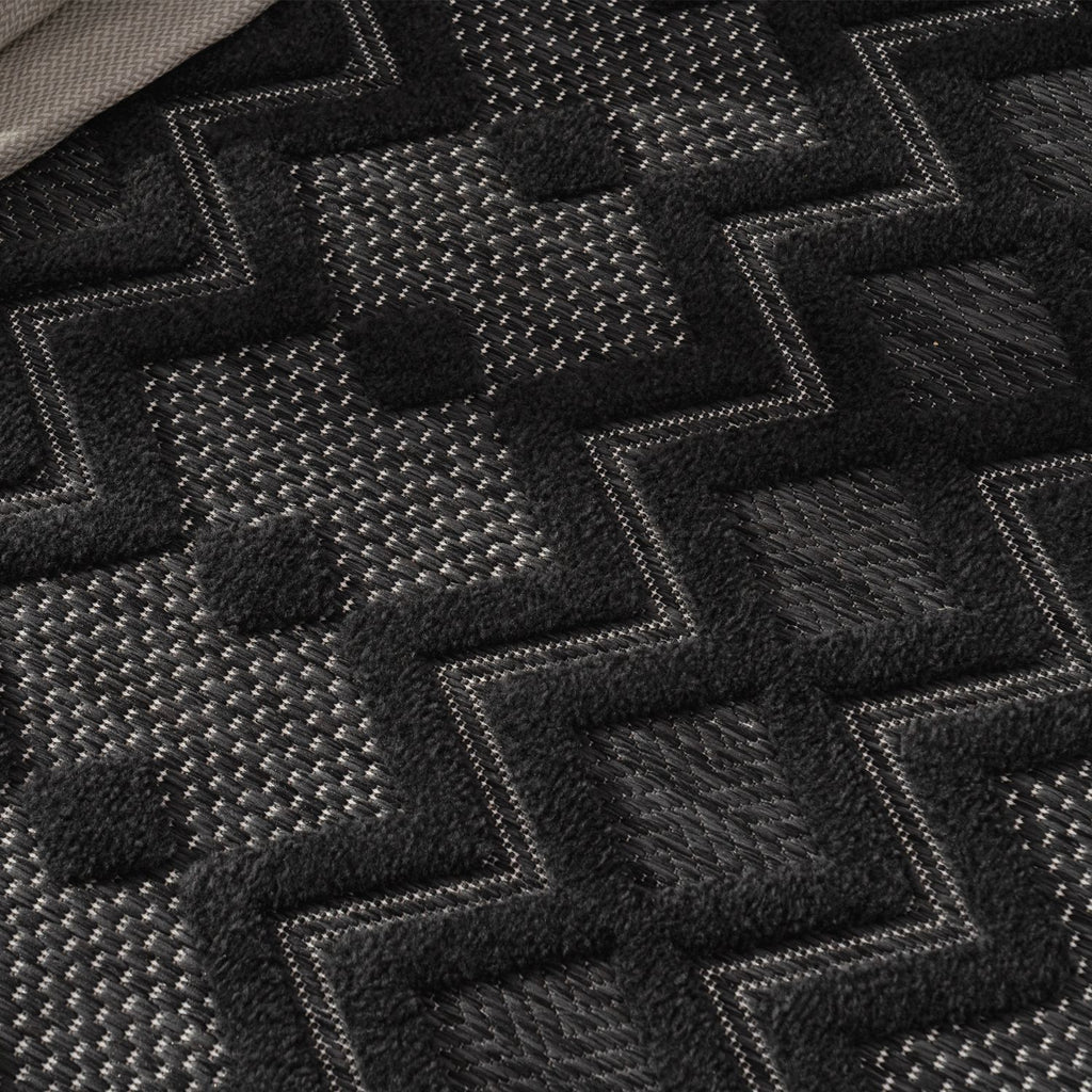 Outdoor Rug Livorno Geometric Trellis Pattern In Anthracite