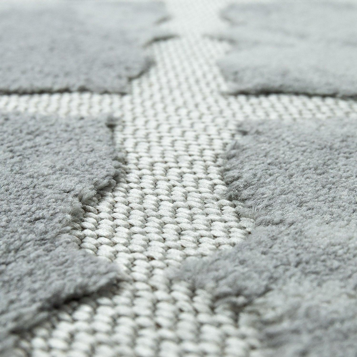 Marrakesh Moroccan Diamond Outdoor Rug | Waterproof Light Grey Design