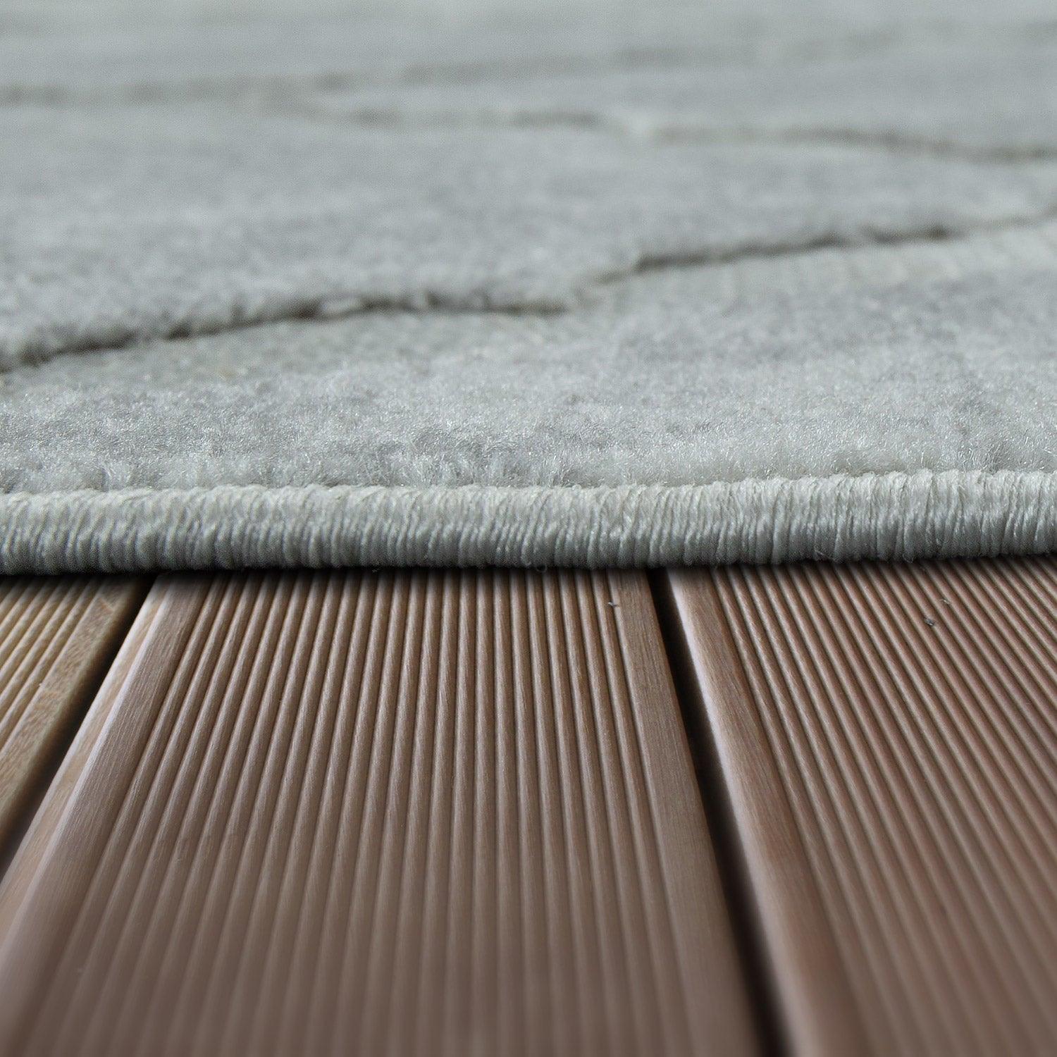 Marrakesh Moroccan Diamond Outdoor Rug | Waterproof Light Grey Design