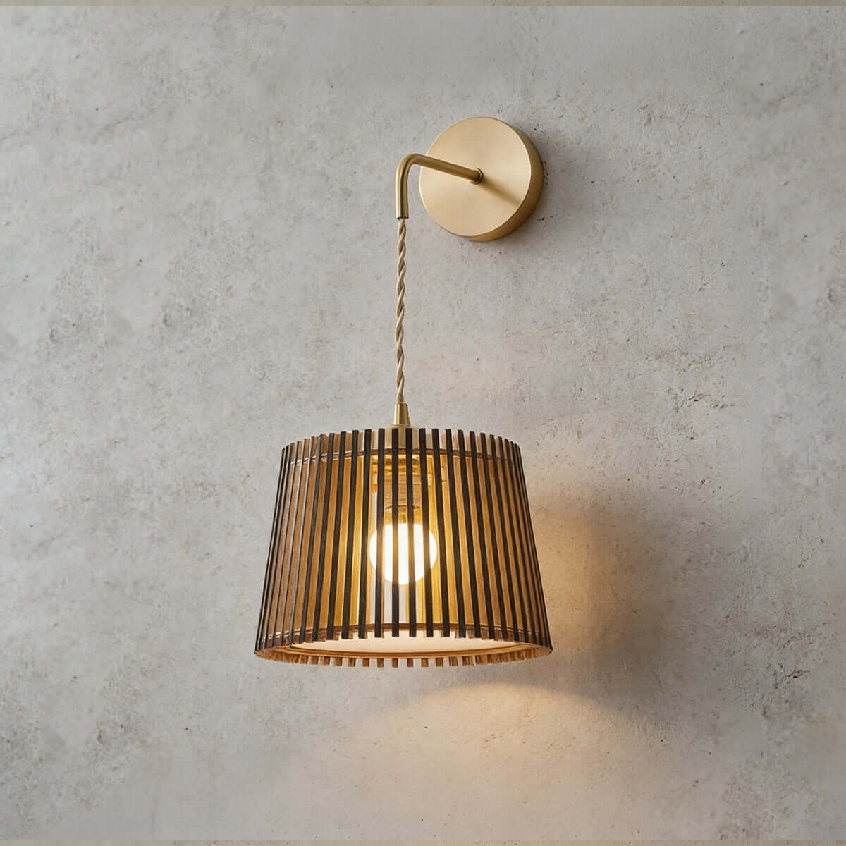 Lurevo Wood & Brass Wall Light | Vintage Round Bedroom Sconce