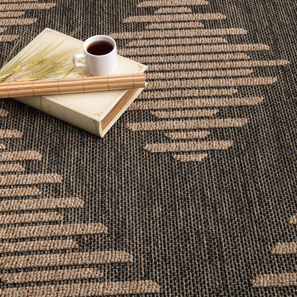 Outdoor Rug Cologne with Bohemian Diamond Pattern