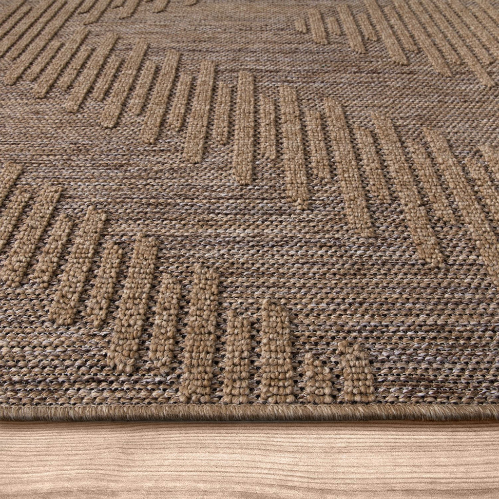 Outdoor Rug Cologne with Bohemian Diamond Pattern