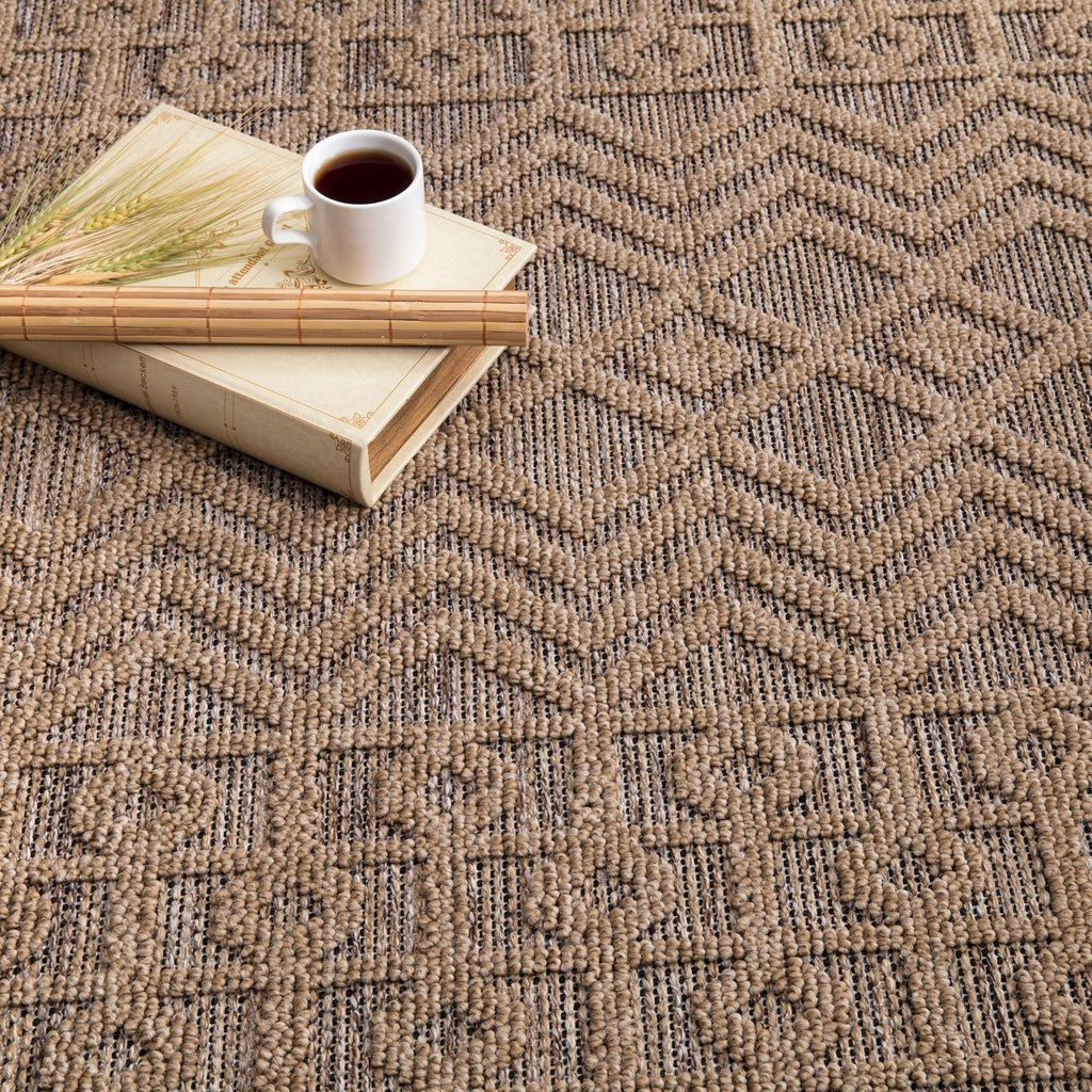 Outdoor Rug Cologne with Bohemian Aztec Pattern in Beige