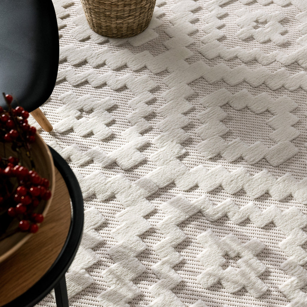 Outdoor Rug Livorno Trellis High-Low Pattern In Cream