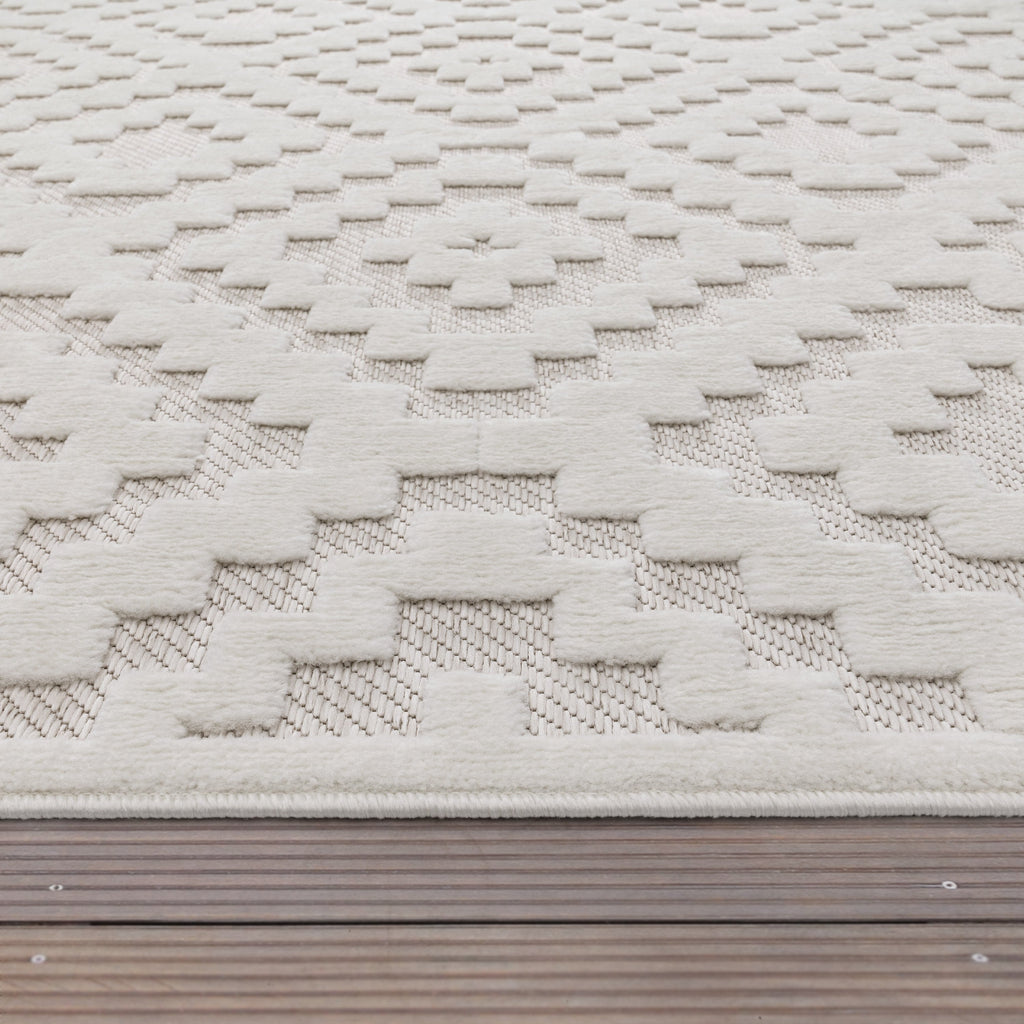 Outdoor Rug Livorno Trellis High-Low Pattern In Cream