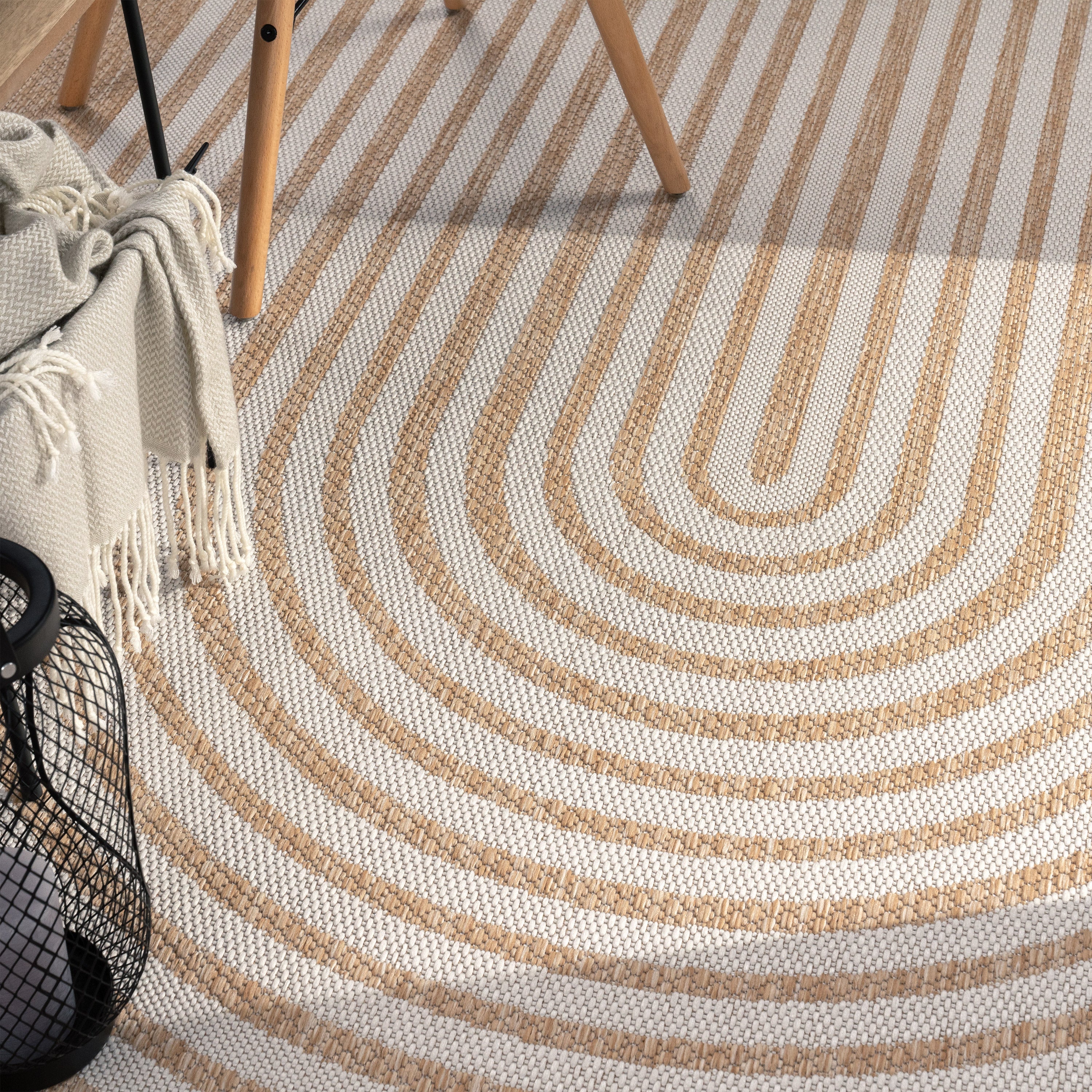 Outdoor Rug Captera with Minimalistic Line Pattern in Nature Beige