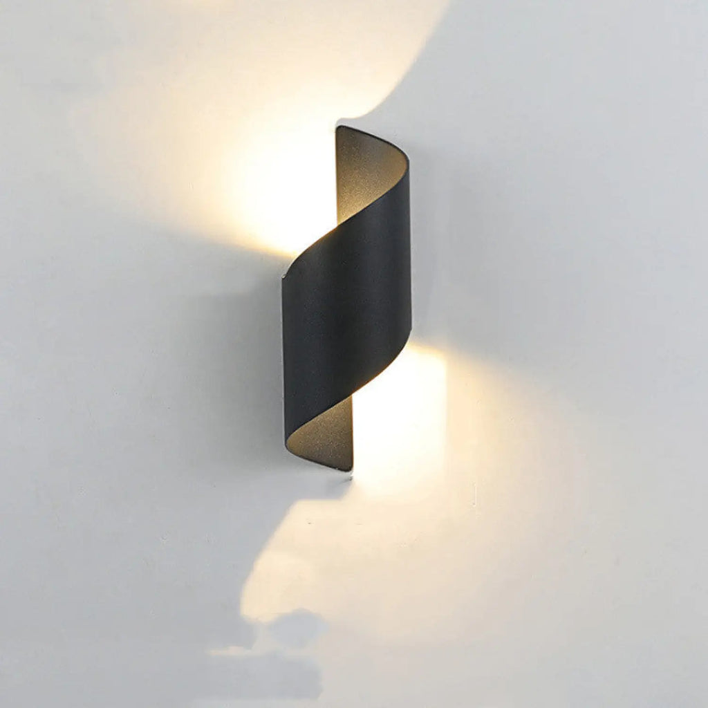 Outdoor Wall LED Lamp with Sleek Waterproof Design