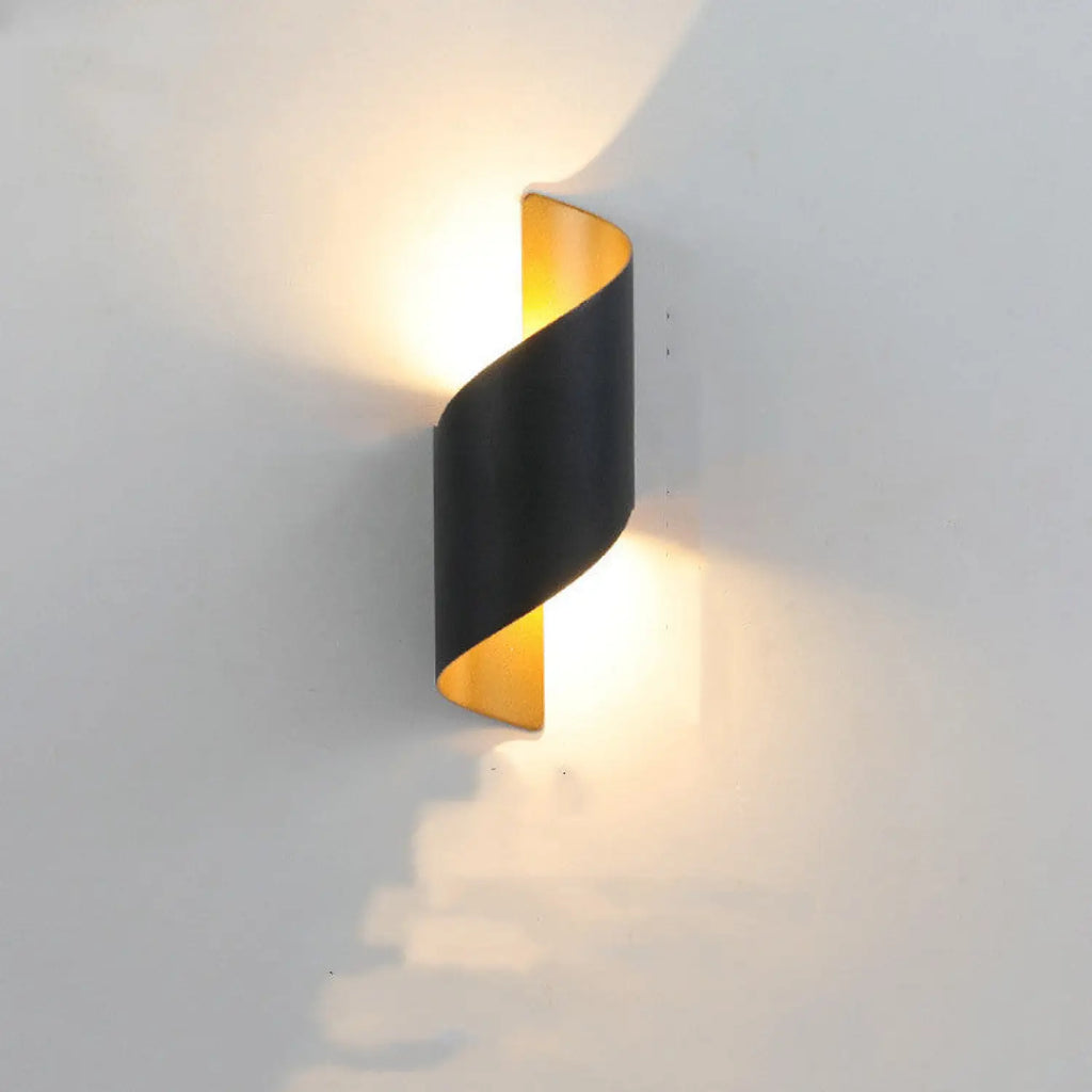 Outdoor Wall LED Lamp with Sleek Waterproof Design