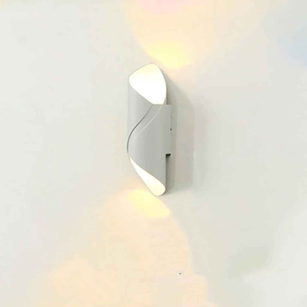 Outdoor Wall LED Lamp with Sleek Waterproof Design